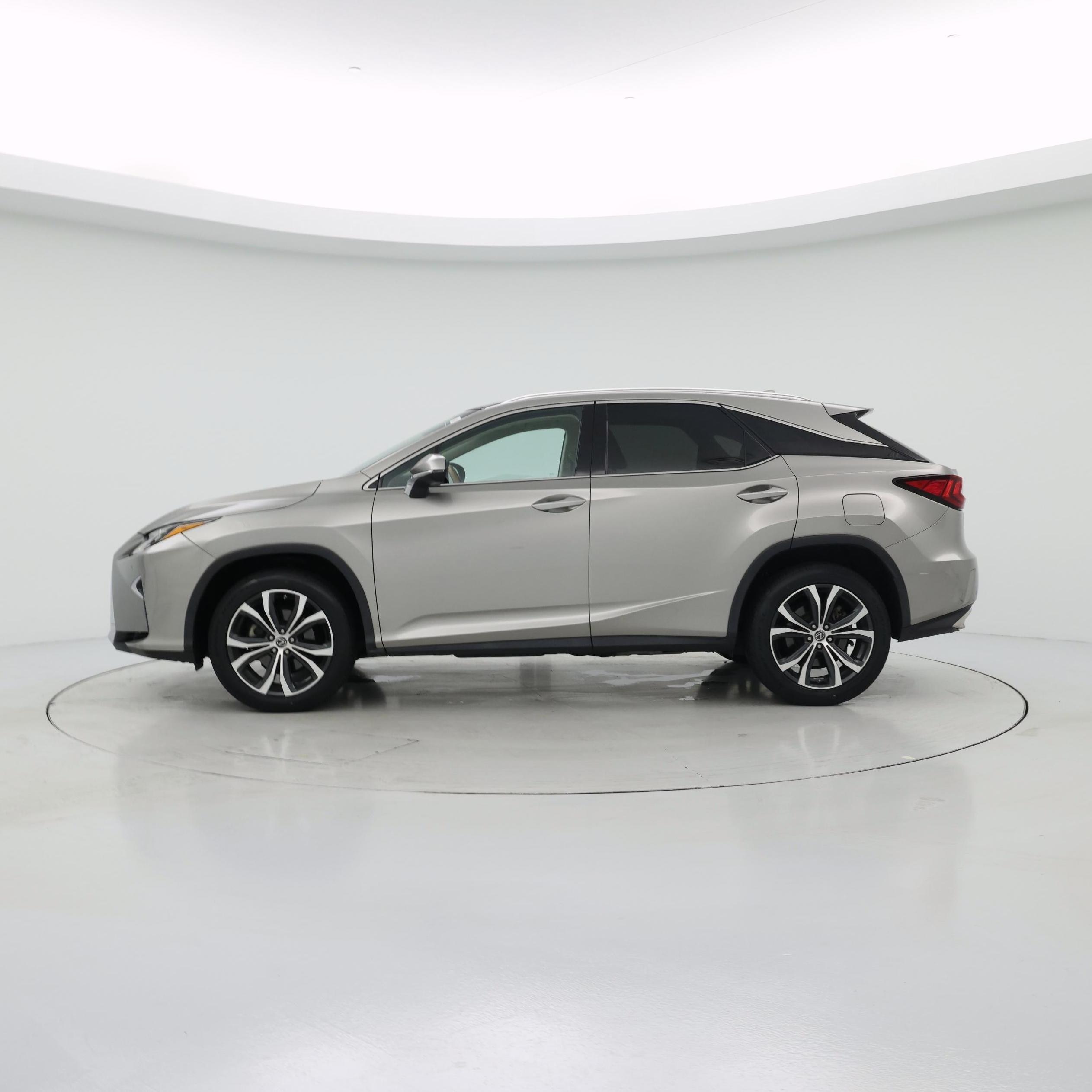 Thumbnail: 2018 Lexus RX - 3