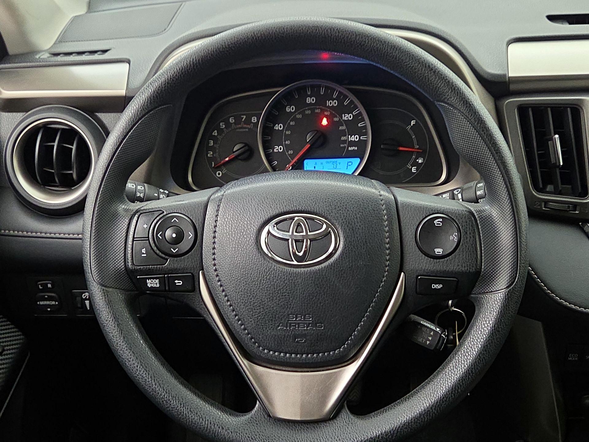 Thumbnail: 2014 Toyota RAV4 - 10