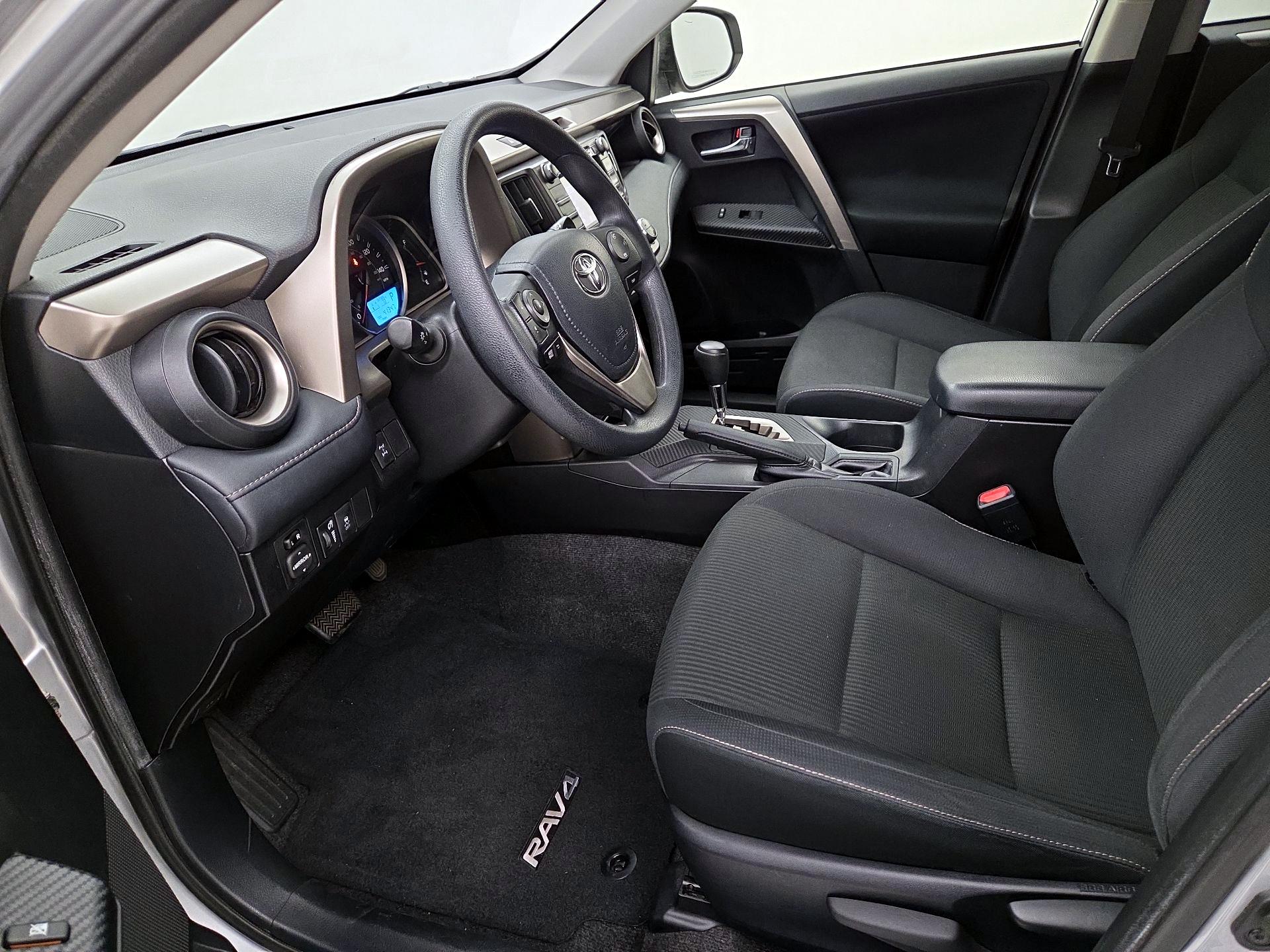 Thumbnail: 2014 Toyota RAV4 - 11