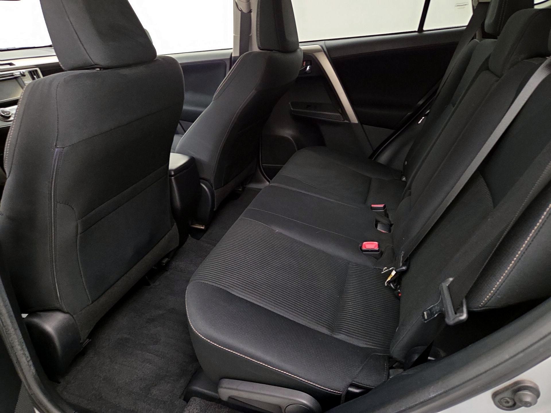 Thumbnail: 2014 Toyota RAV4 - 19