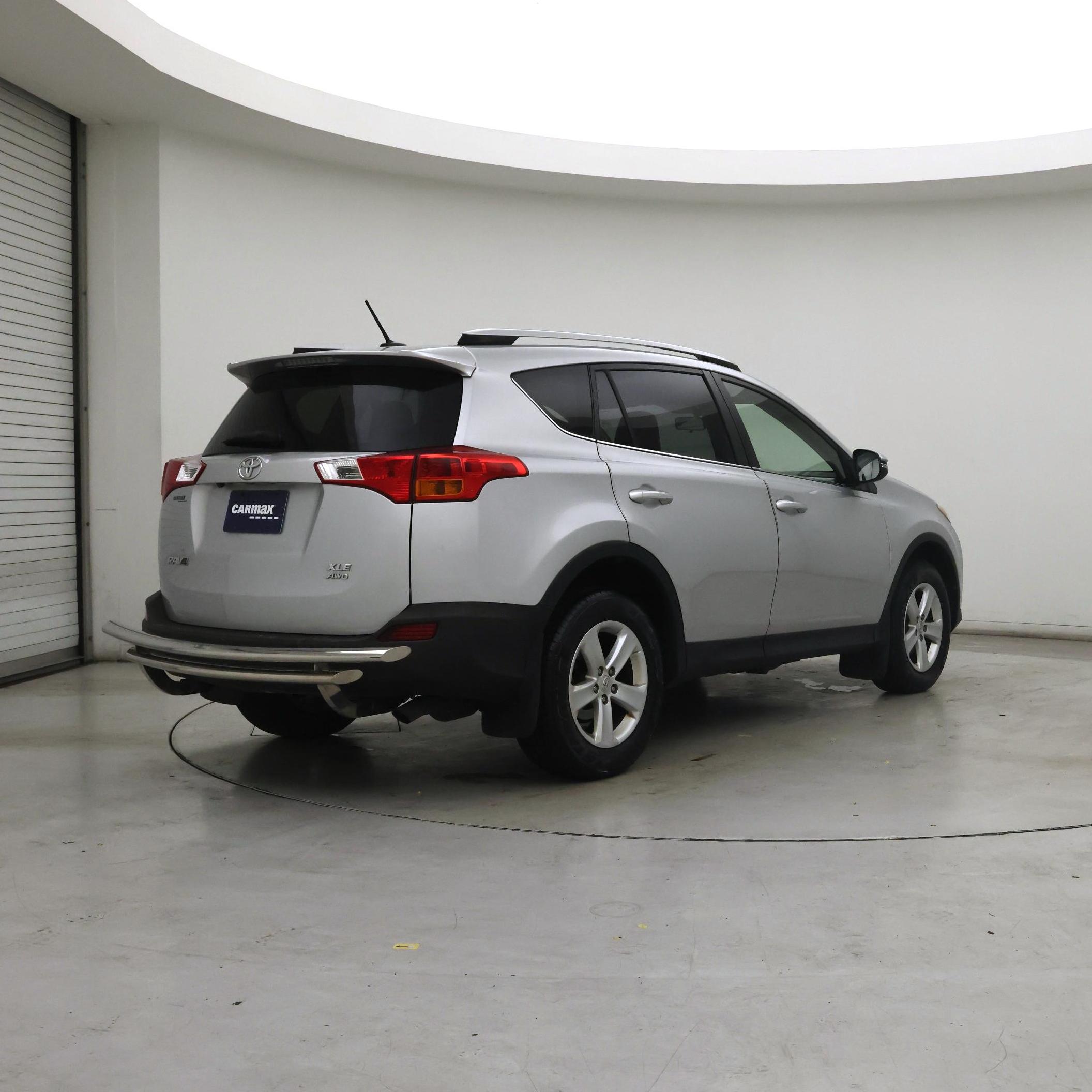 Thumbnail: 2014 Toyota RAV4 - 8