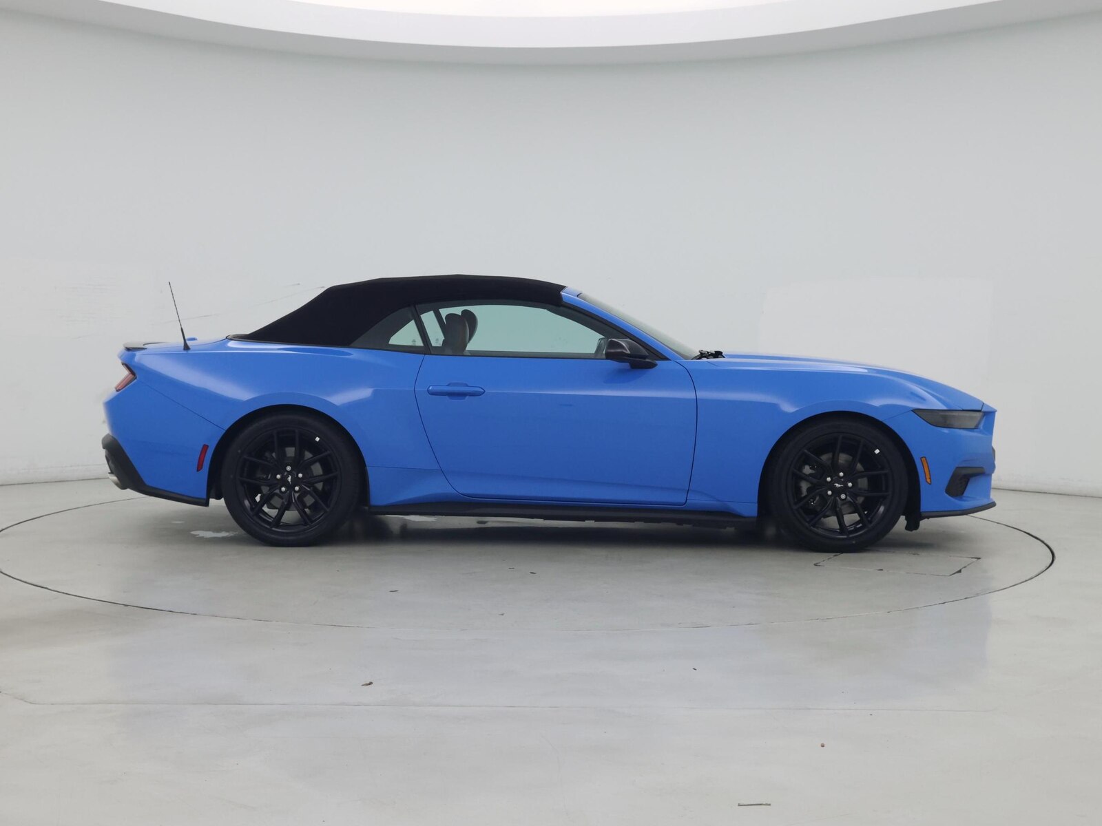 2024 Ford Mustang EcoBoost Premium - Photo 8