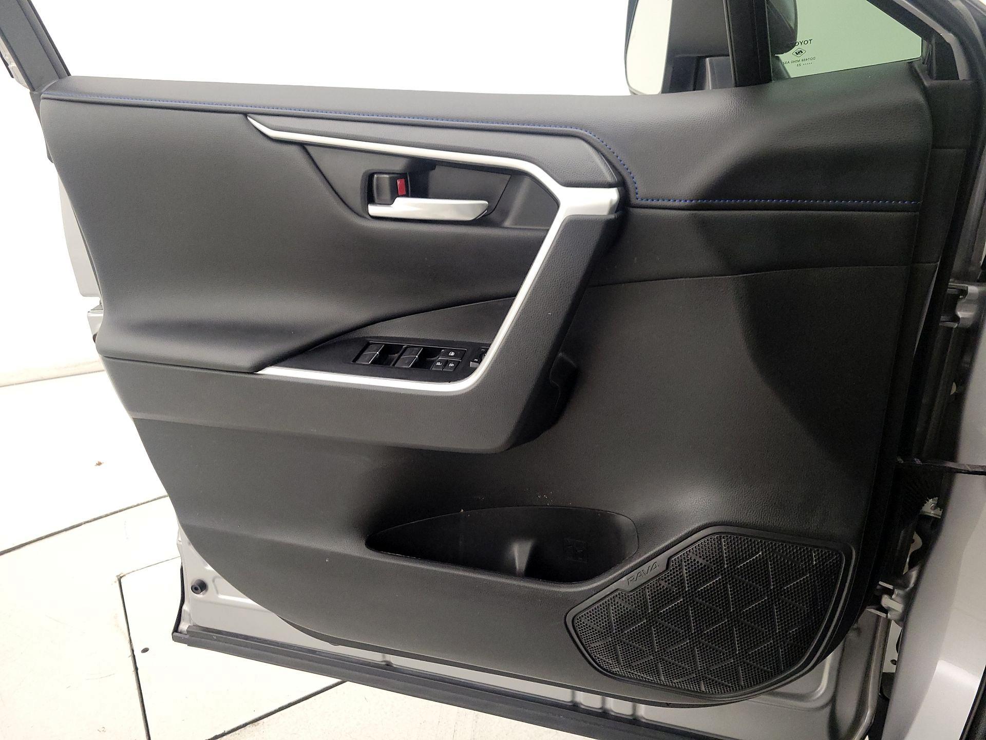 Thumbnail: 2023 Toyota RAV4 - 12