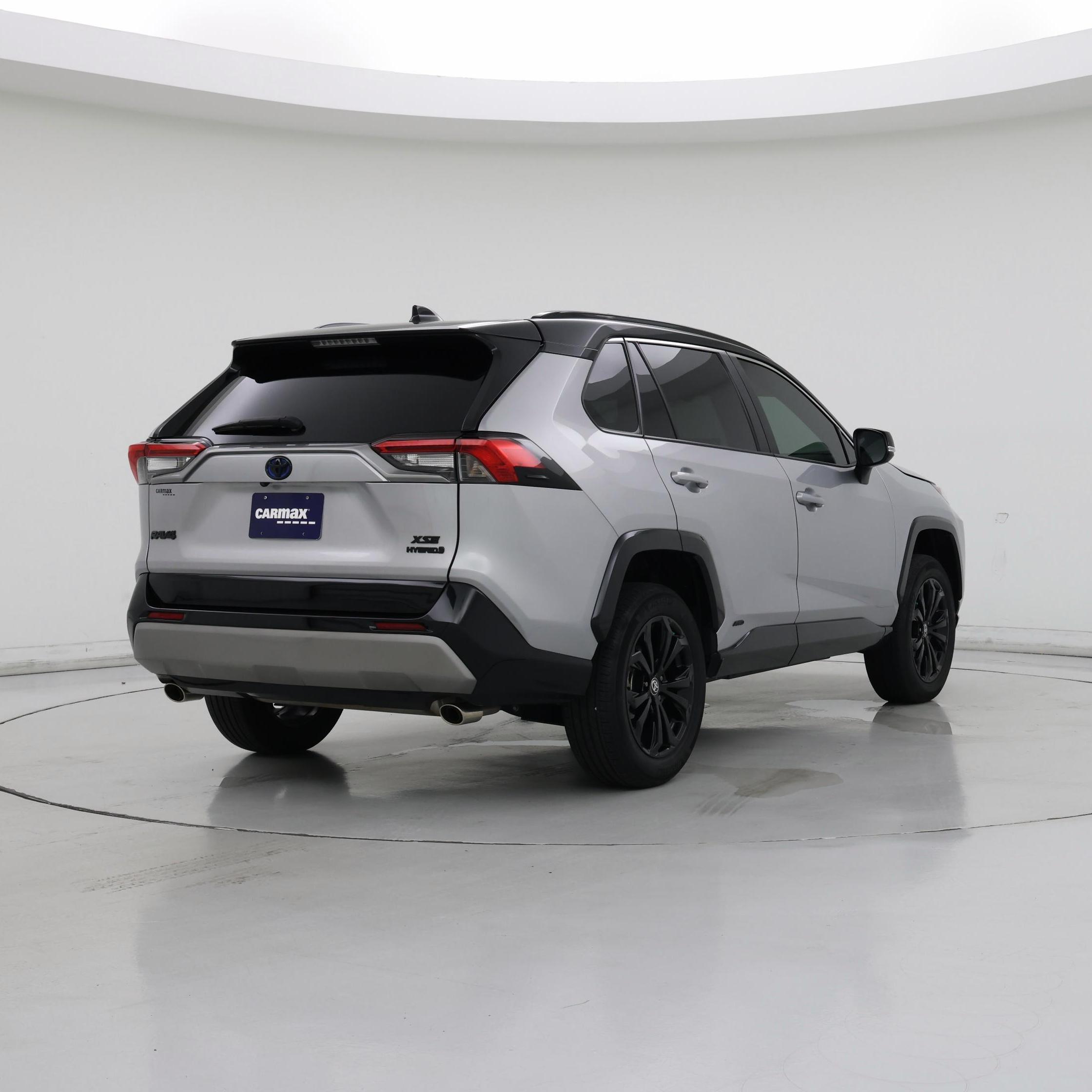 Thumbnail: 2023 Toyota RAV4 - 8