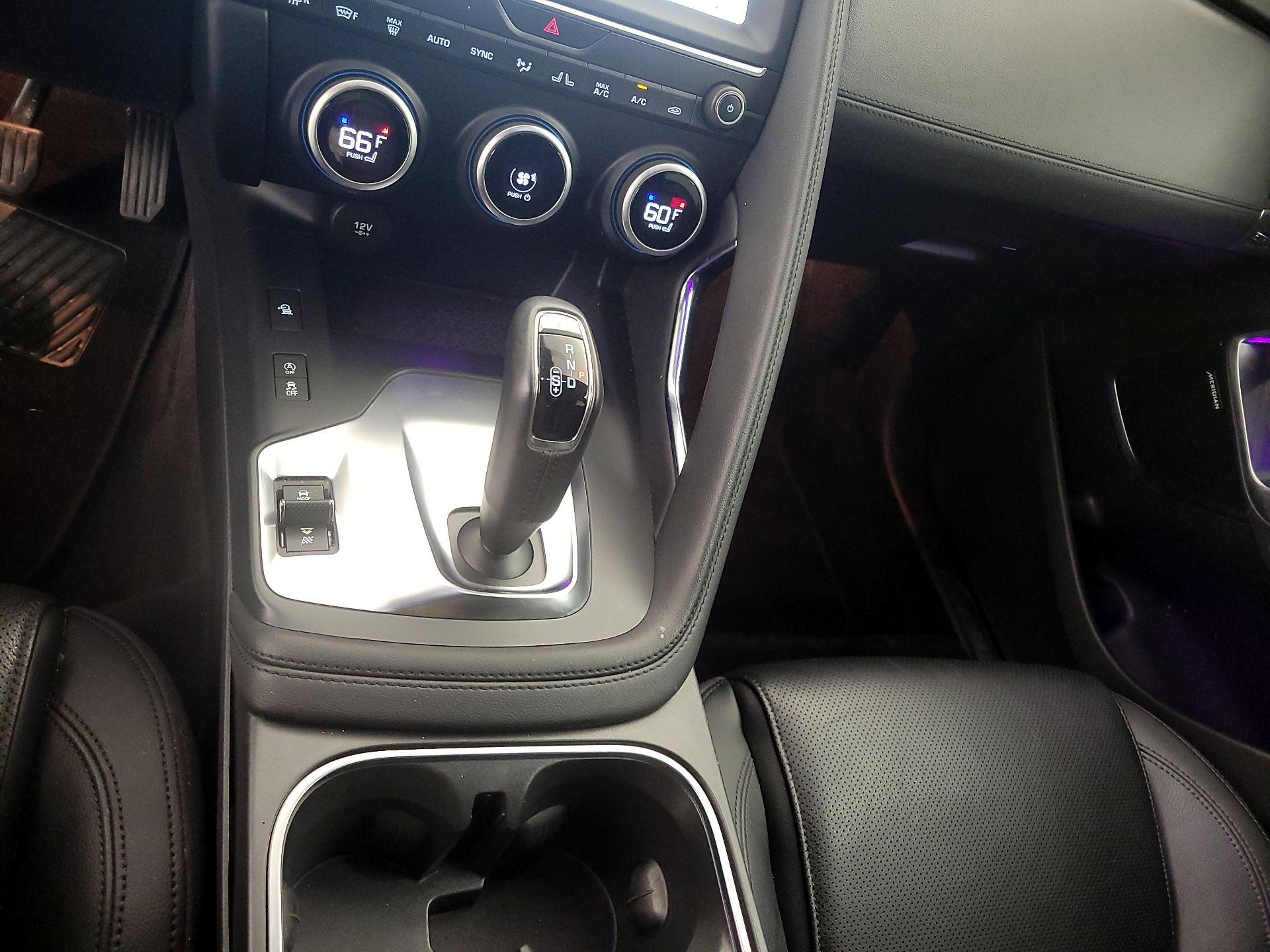 Thumbnail: 2020 Jaguar E-Pace - 17
