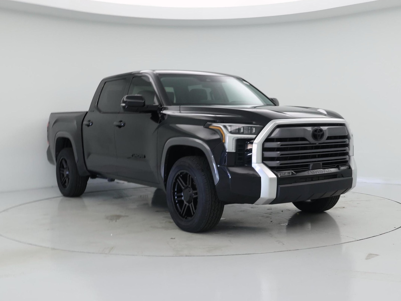 2023 Toyota Tundra Limited - Photo 2