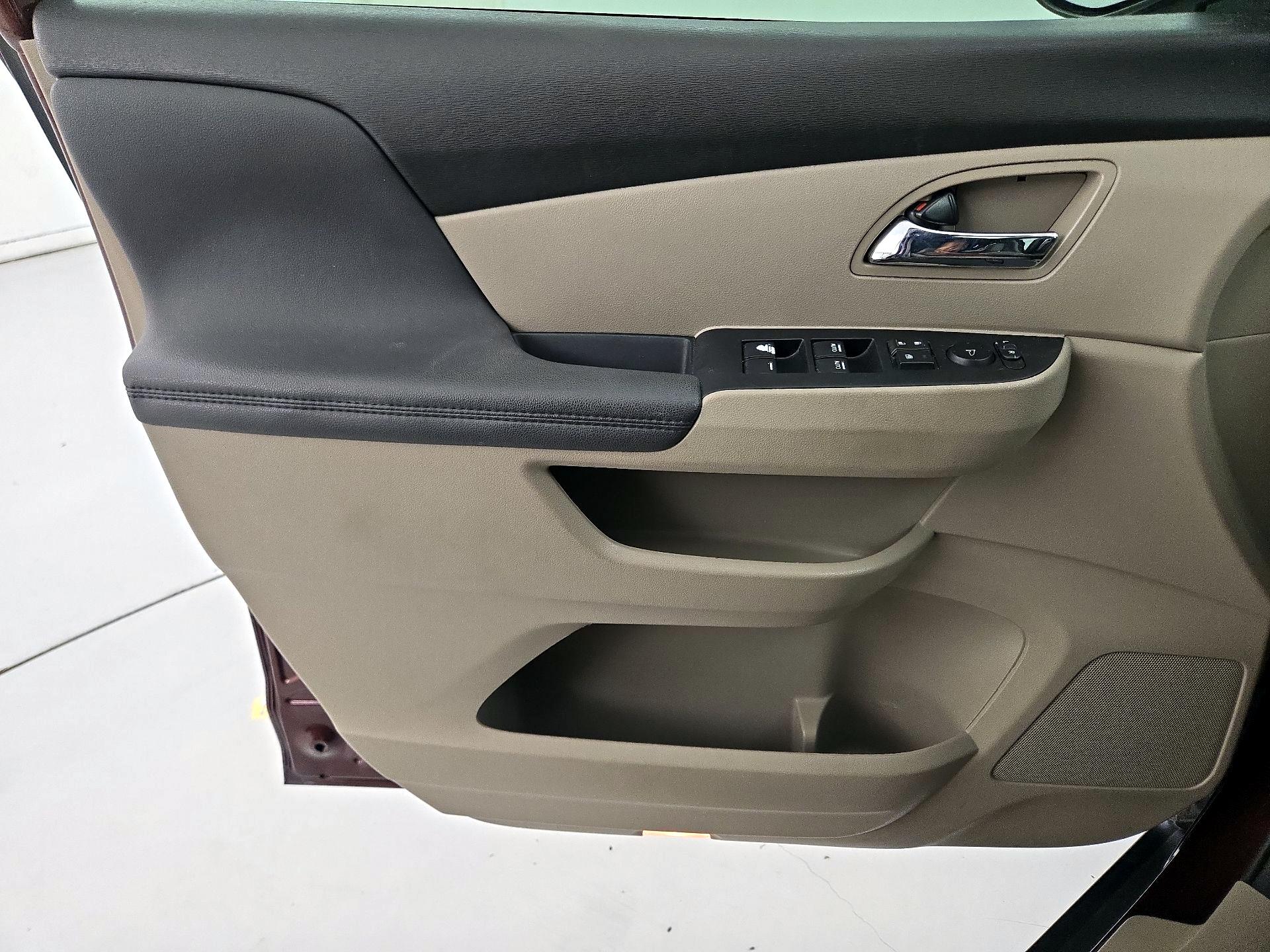 Thumbnail: 2016 Honda Odyssey - 12