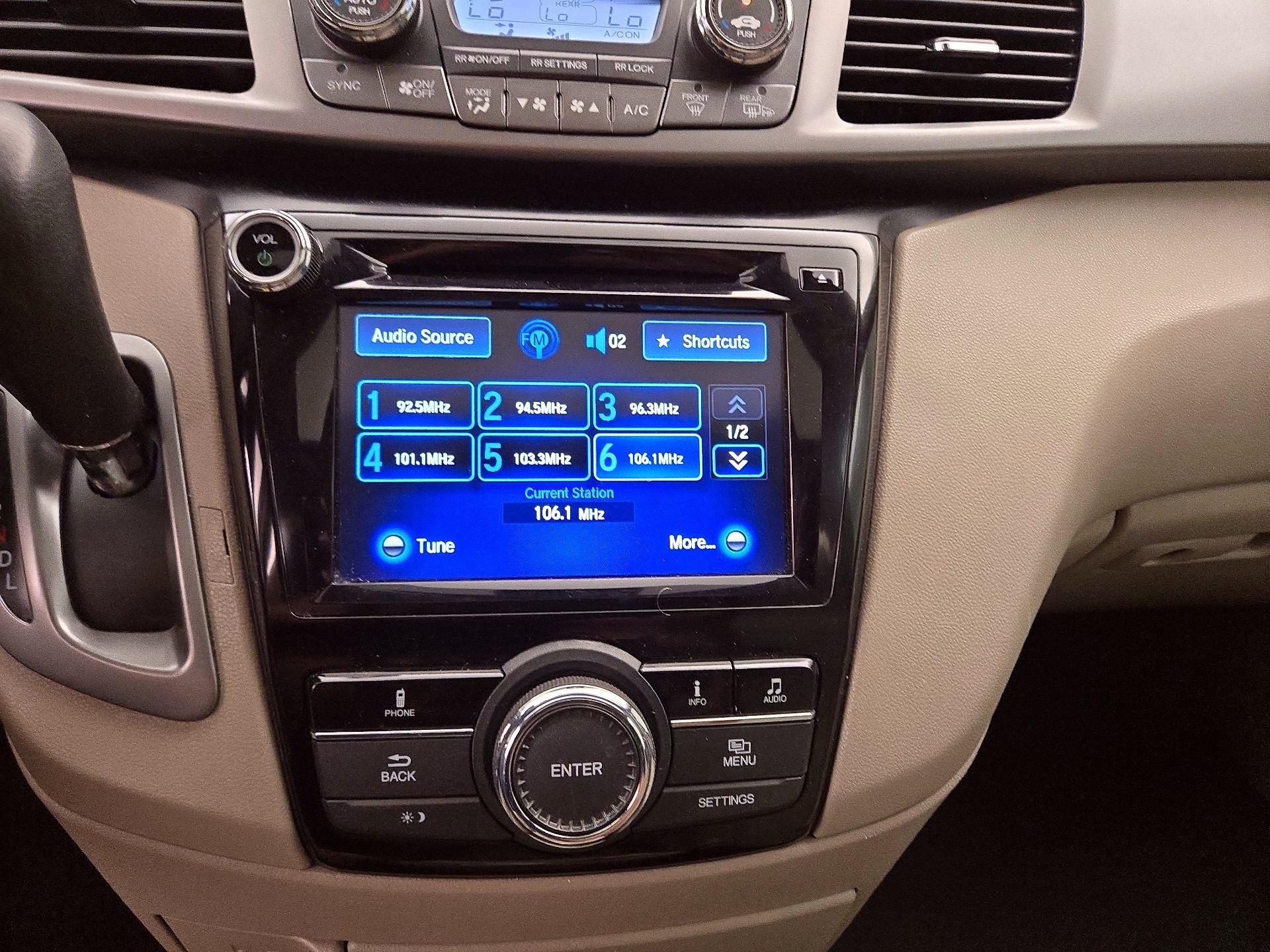 Thumbnail: 2016 Honda Odyssey - 15