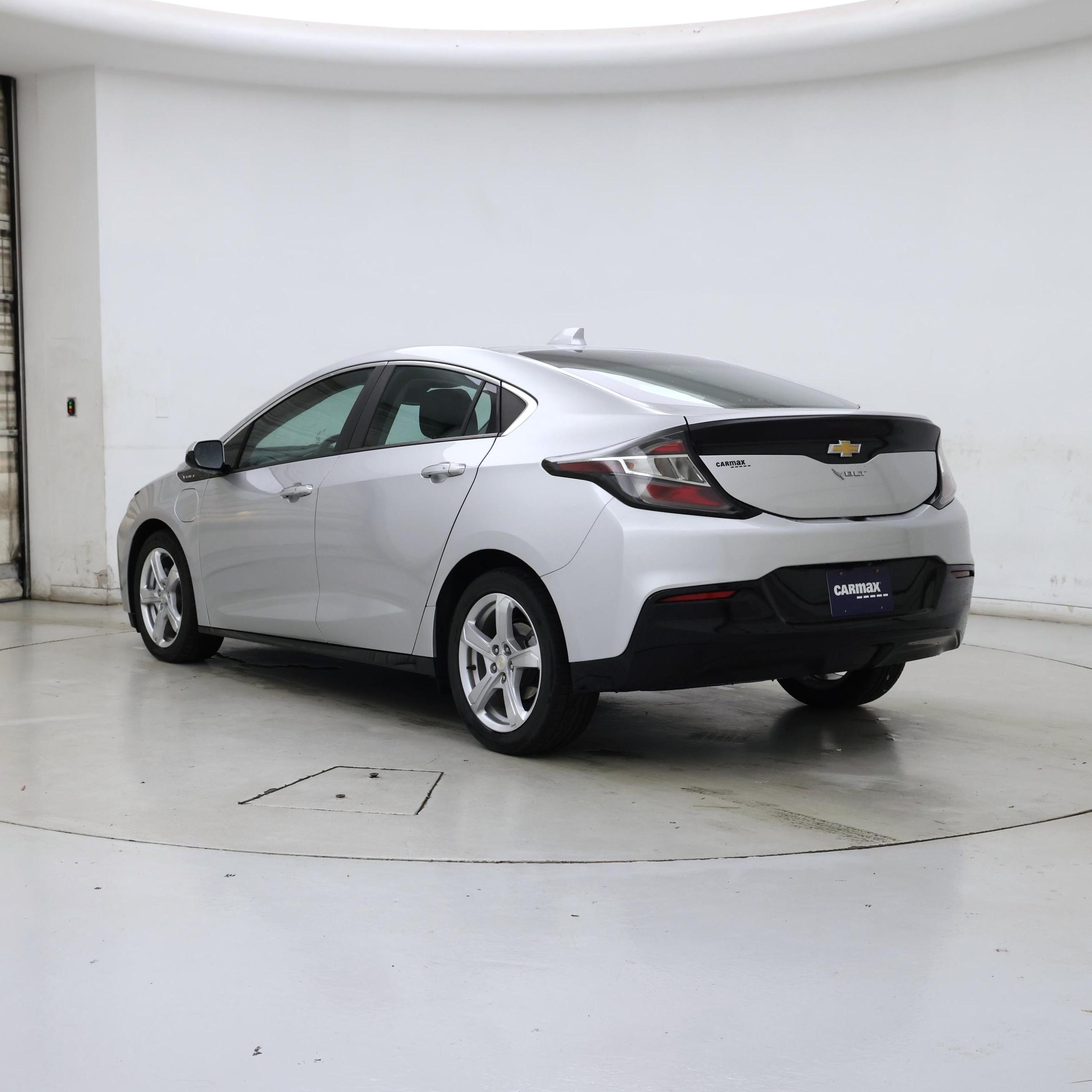 Thumbnail: 2016 Chevrolet Volt - 2