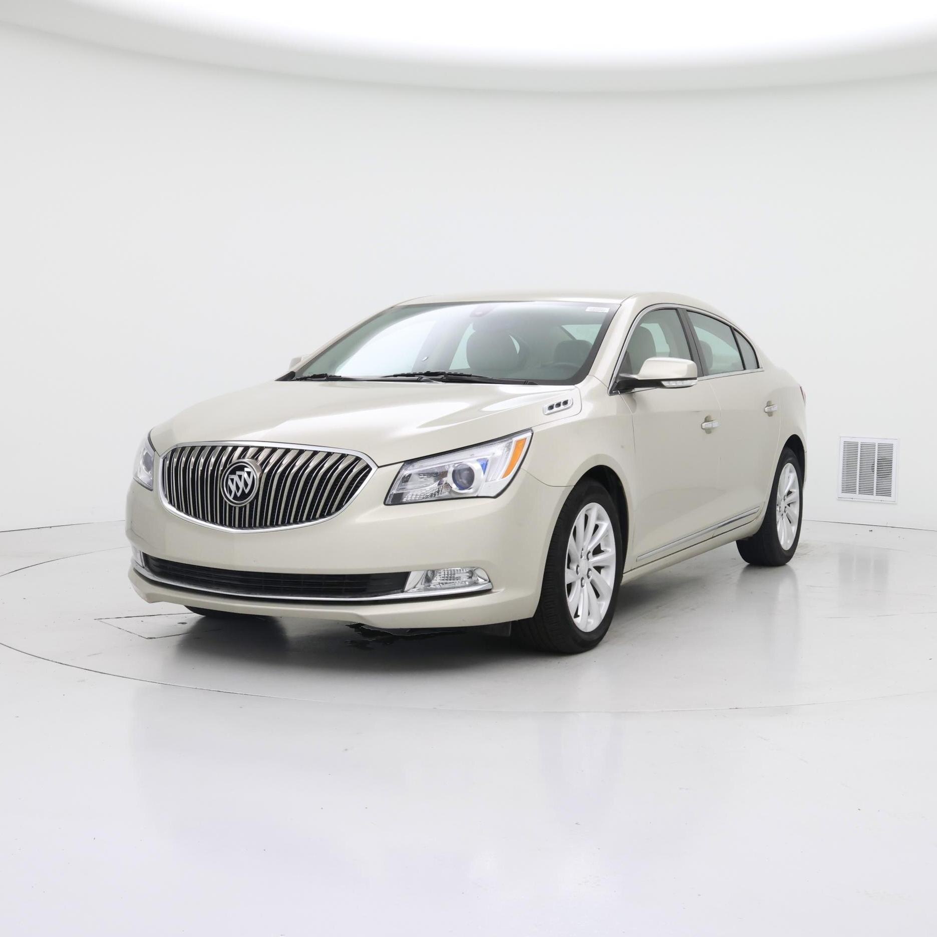 Thumbnail: 2015 Buick LaCrosse - 4