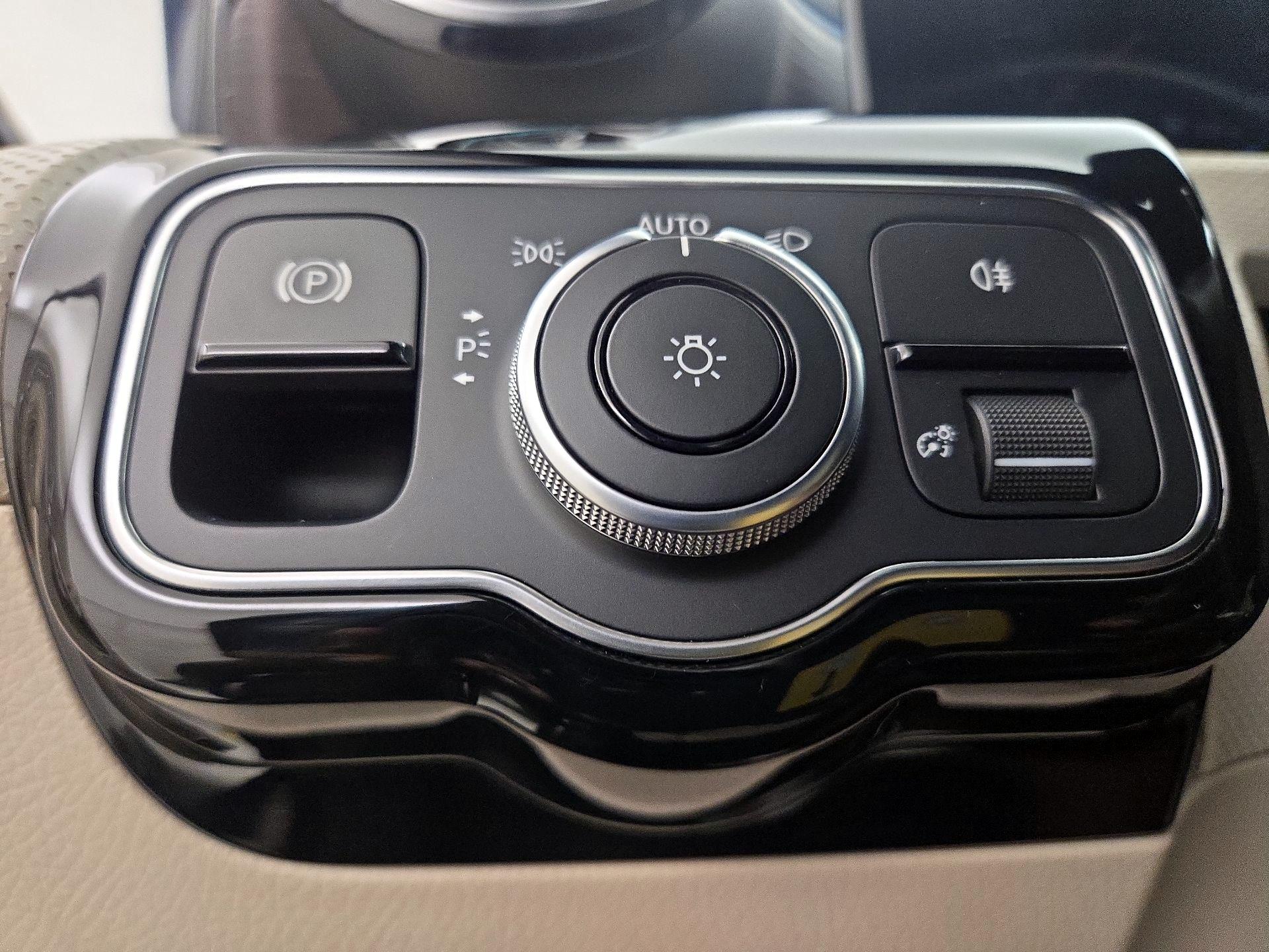 Thumbnail: 2019 Mercedes-Benz A-Class - 13