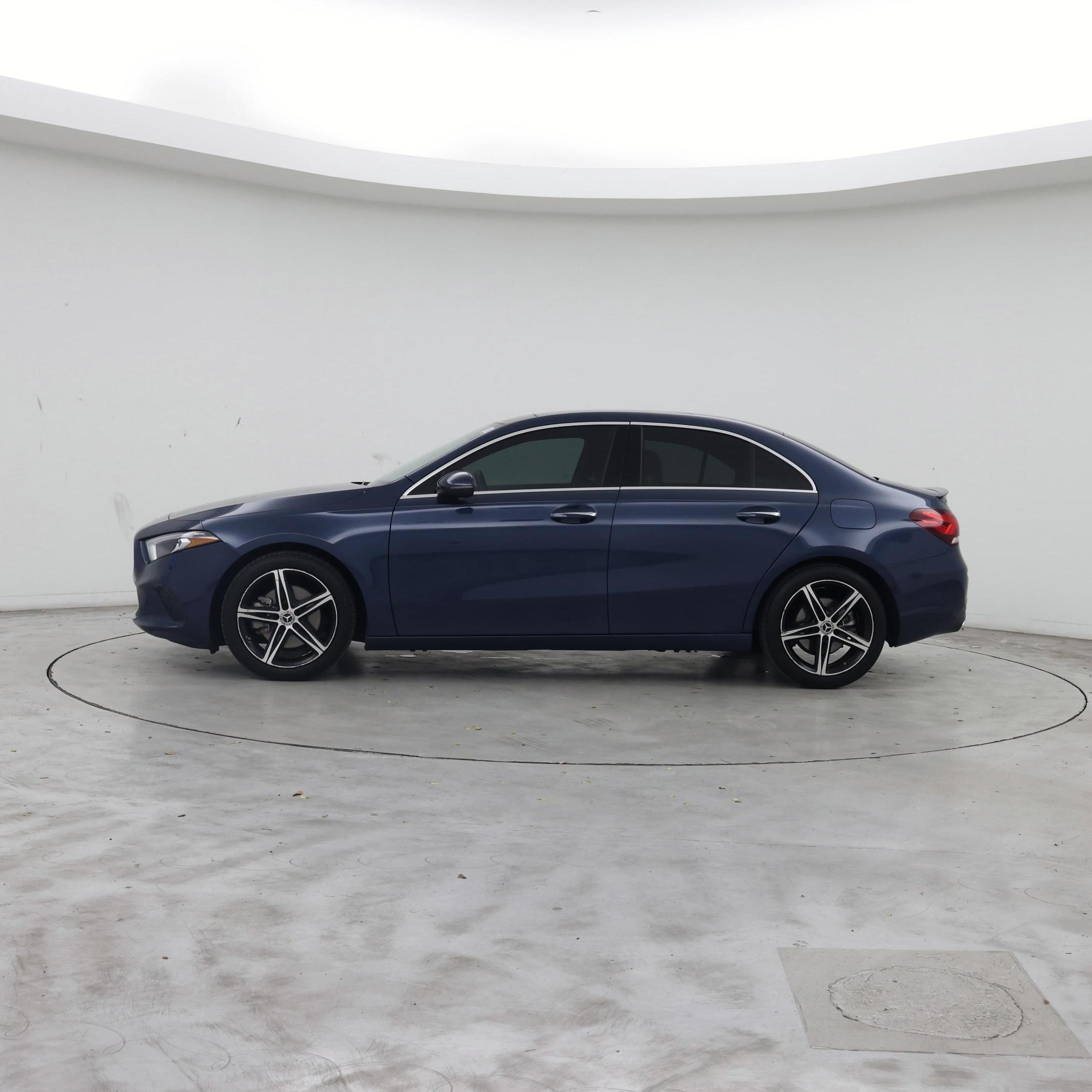 Thumbnail: 2019 Mercedes-Benz A-Class - 3