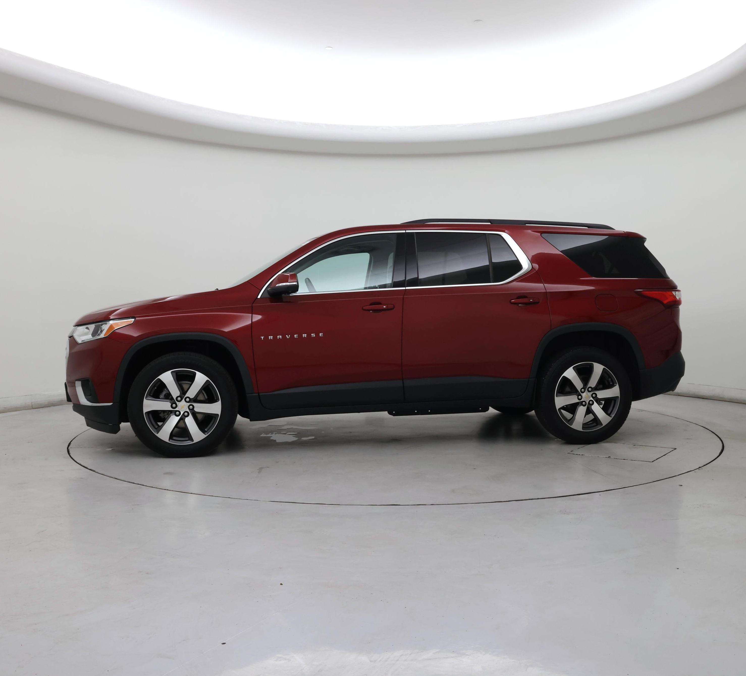 Thumbnail: 2021 Chevrolet Traverse - 3