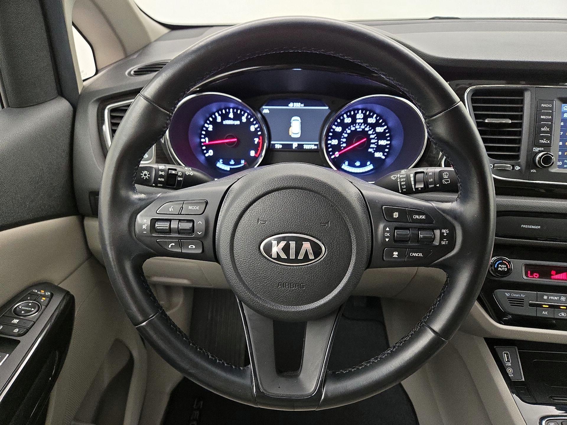 Thumbnail: 2020 Kia Sedona - 10