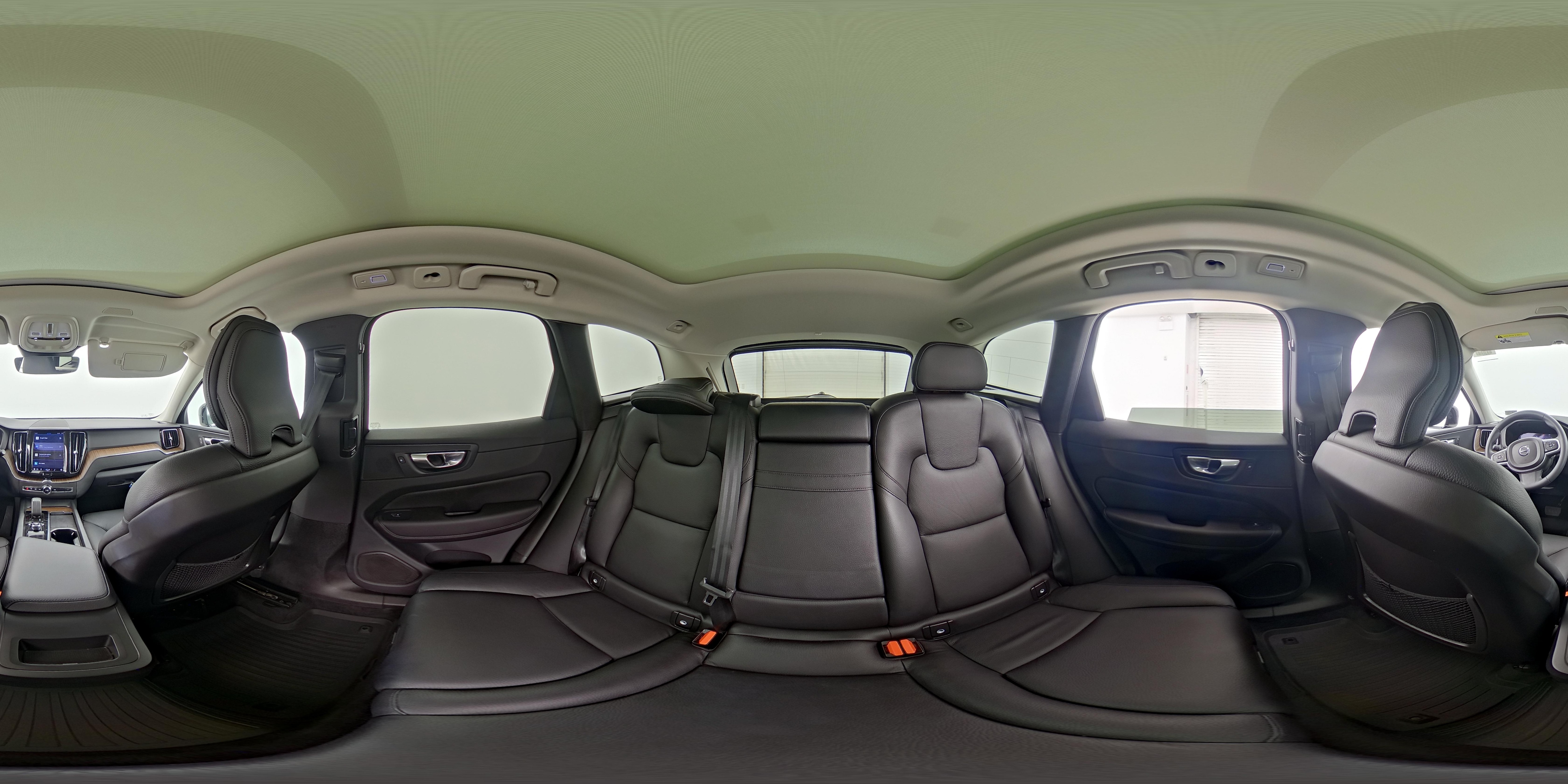 2022 Volvo XC60 Momentum - Photo 27
