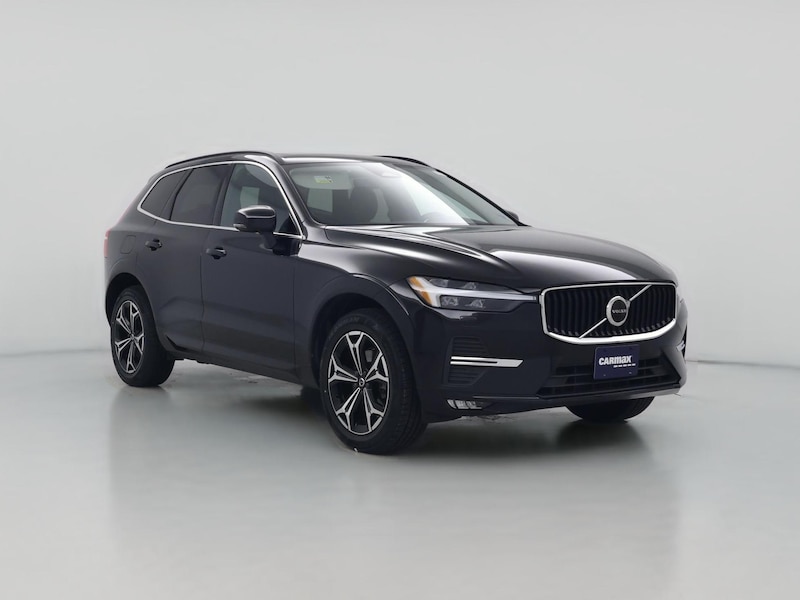 2022 Volvo XC60 B5 Momentum