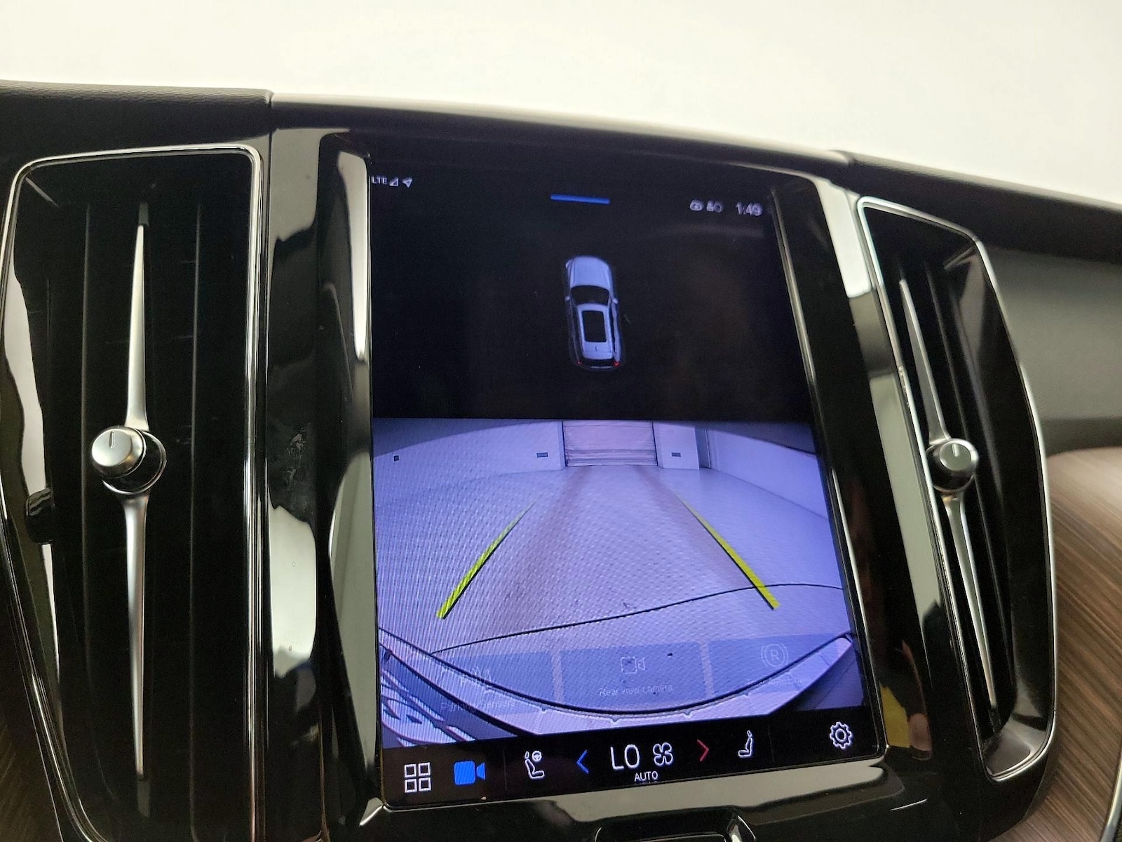 2022 Volvo XC60 Momentum - Photo 16