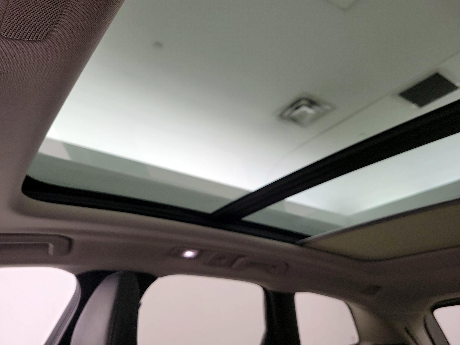 2022 Volvo XC60 Momentum - Photo 21