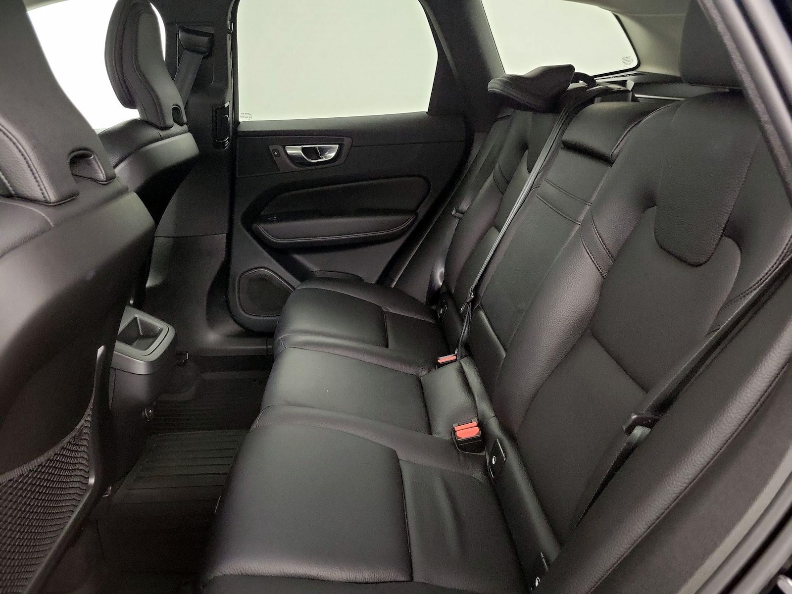 2022 Volvo XC60 Momentum - Photo 22