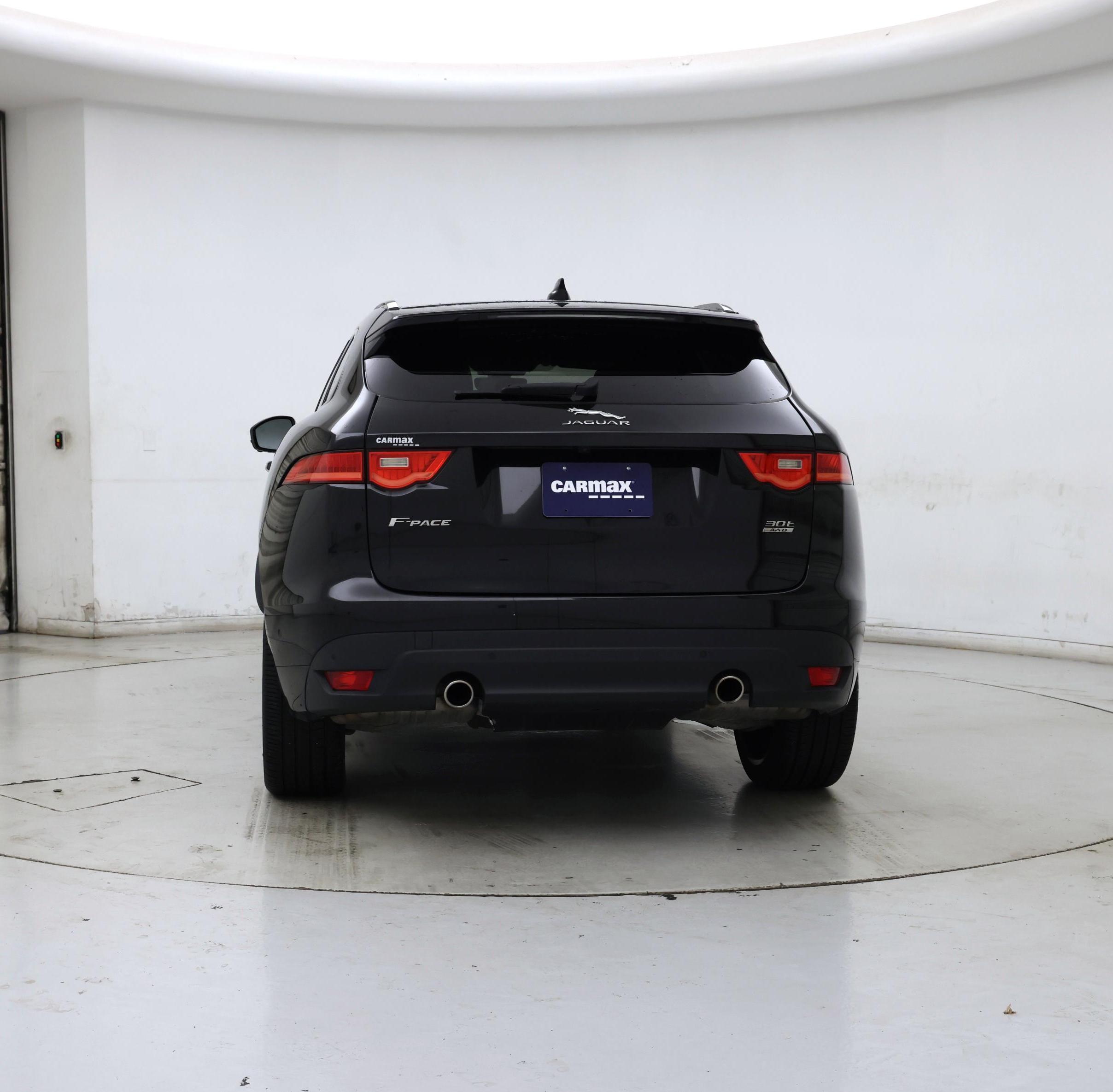 Thumbnail: 2019 Jaguar F-Pace - 6