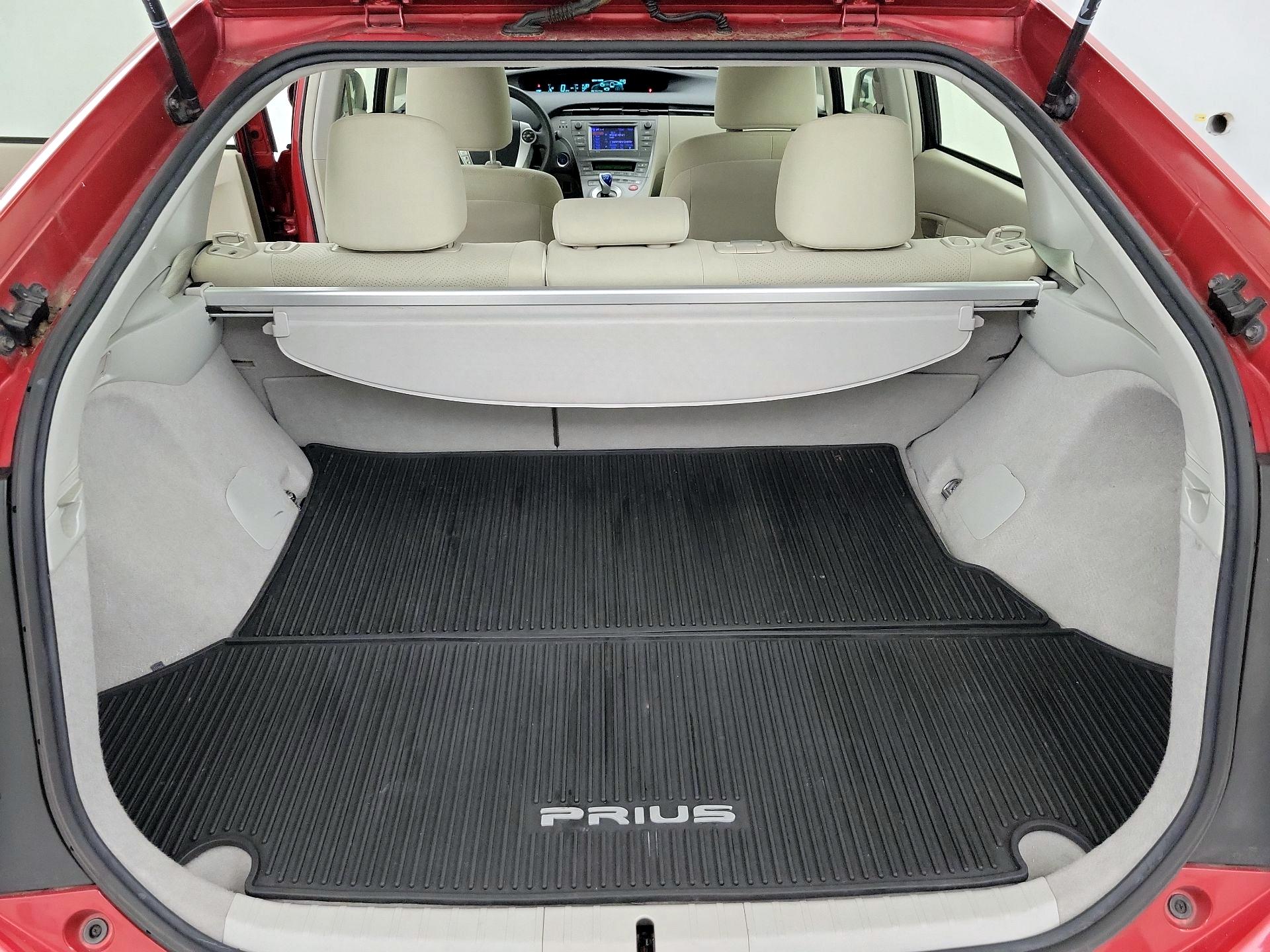 Thumbnail: 2015 Toyota Prius - 20