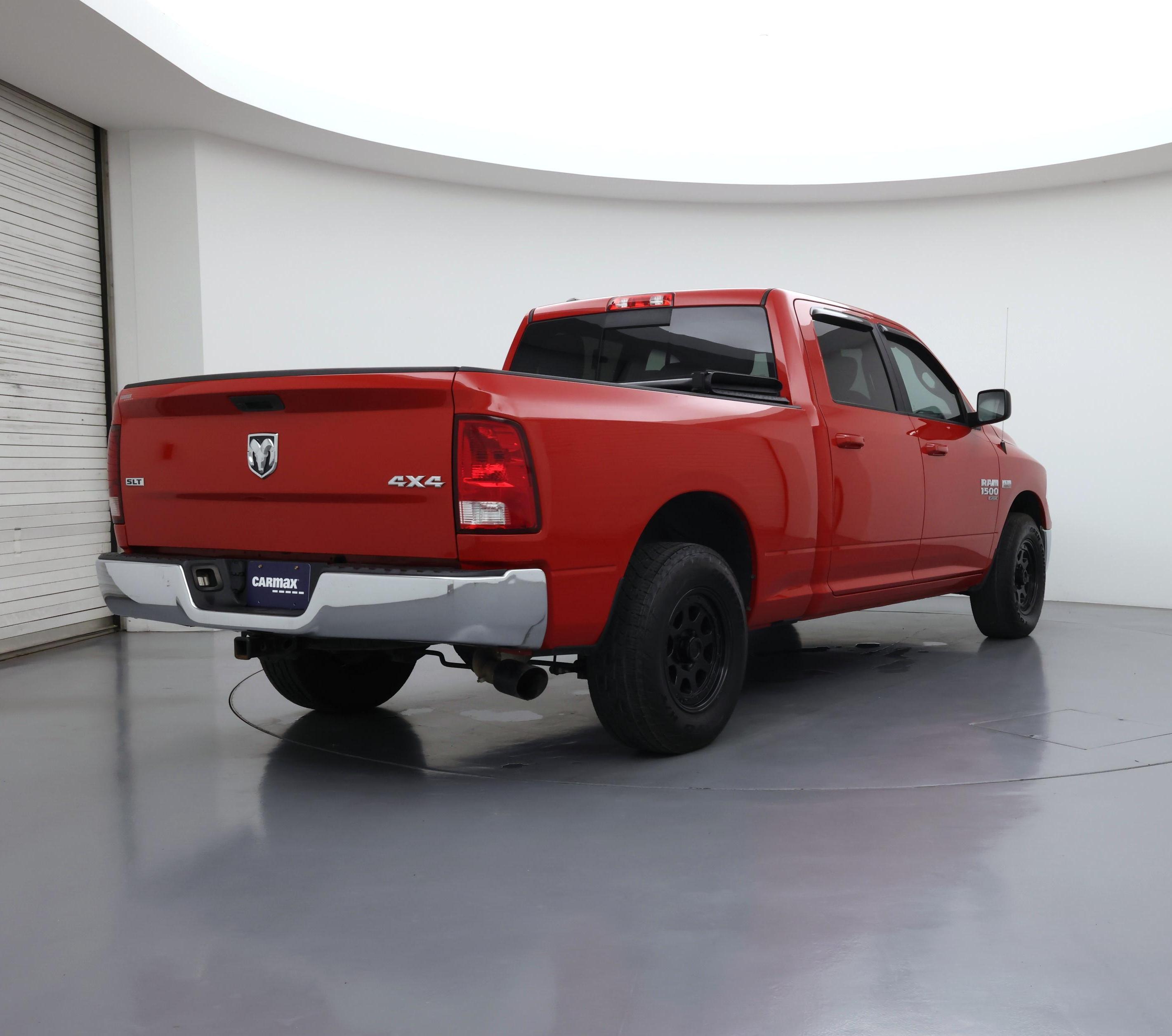 Thumbnail: 2020 RAM 1500 Classic - 8