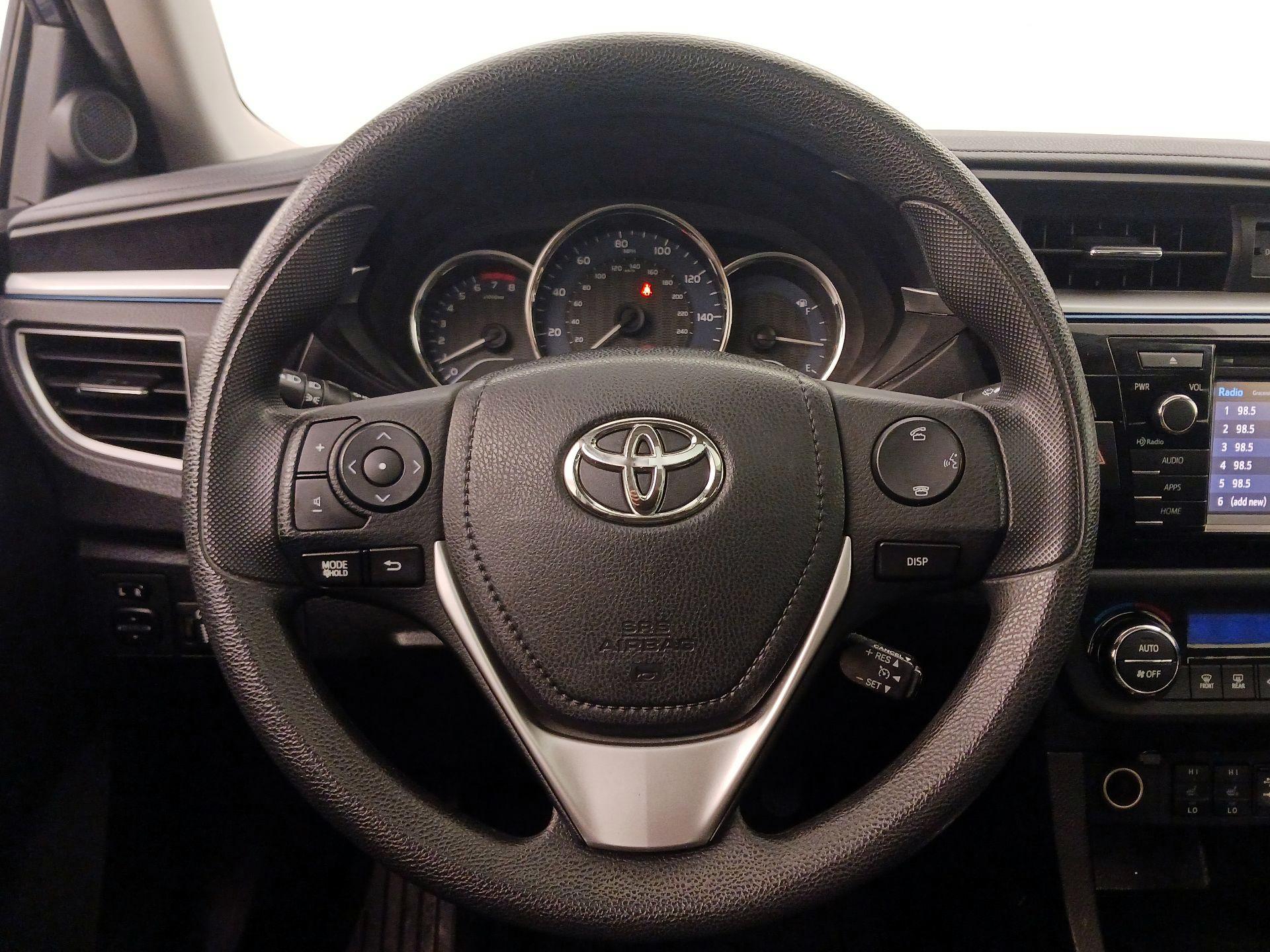 Thumbnail: 2016 Toyota Corolla - 10