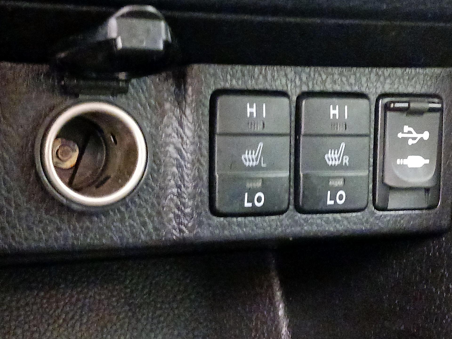 Thumbnail: 2016 Toyota Corolla - 18