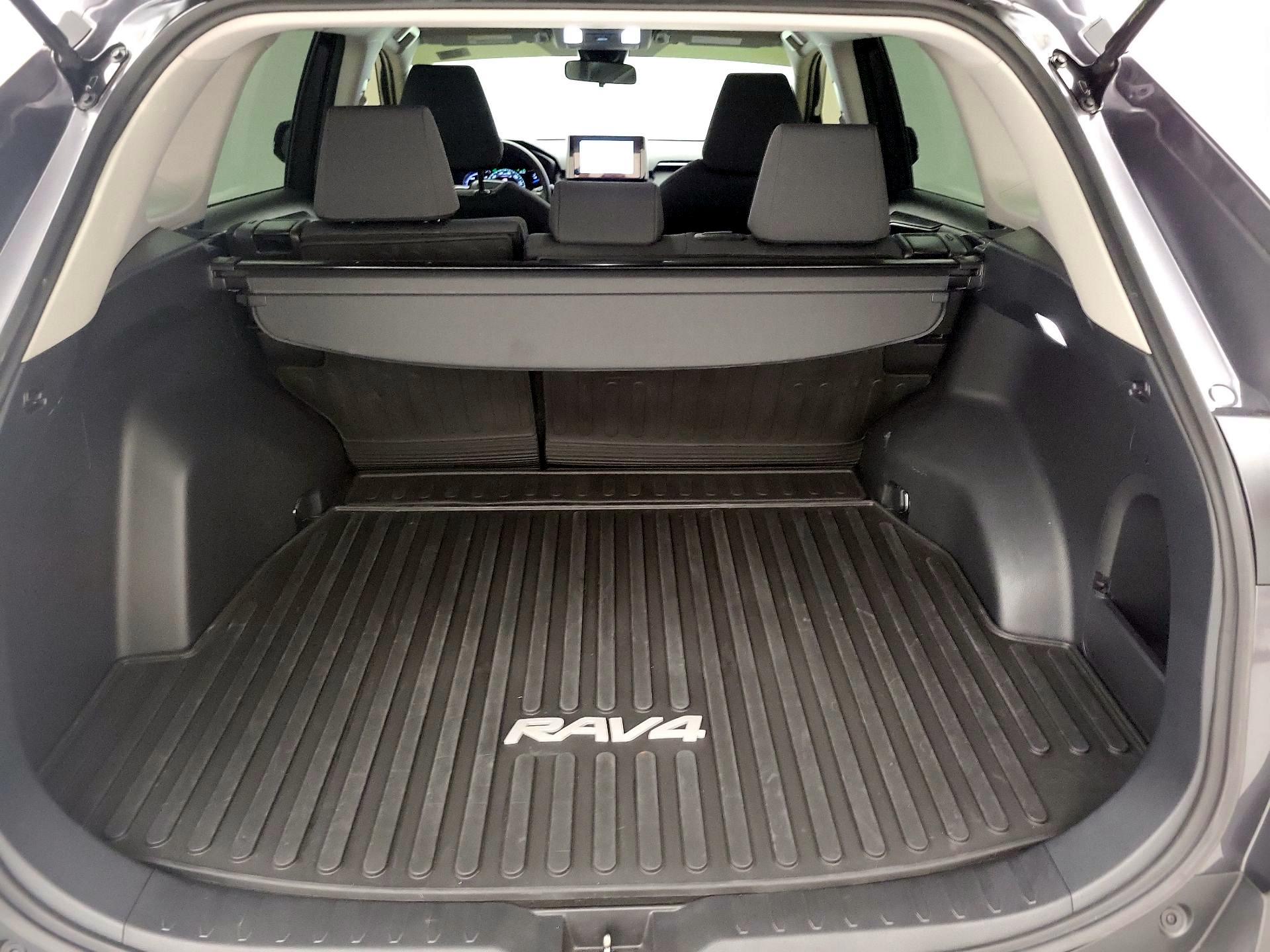 Thumbnail: 2025 Toyota RAV4 - 20