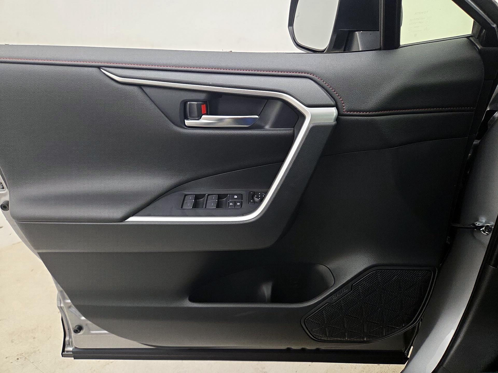 Thumbnail: 2024 Toyota RAV4 - 12