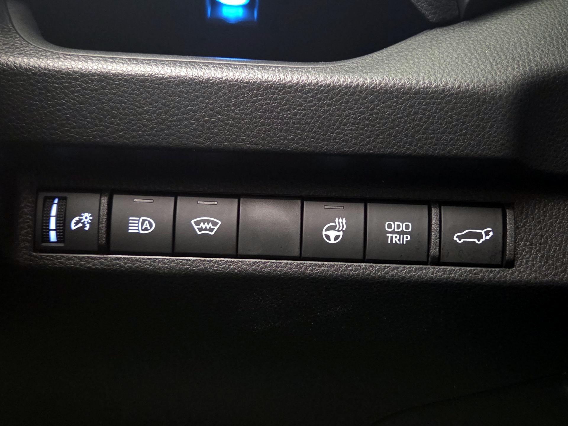 Thumbnail: 2024 Toyota RAV4 - 13