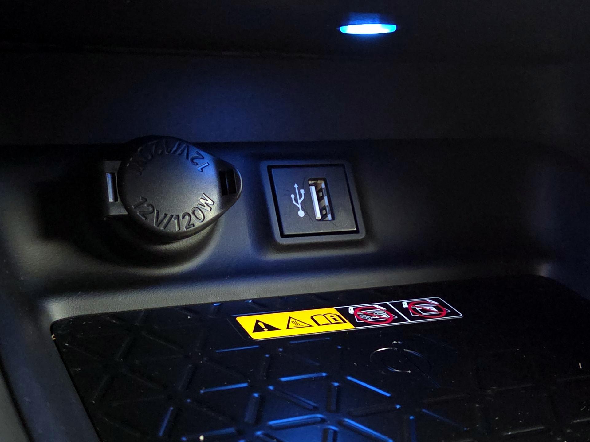 Thumbnail: 2024 Toyota RAV4 - 18