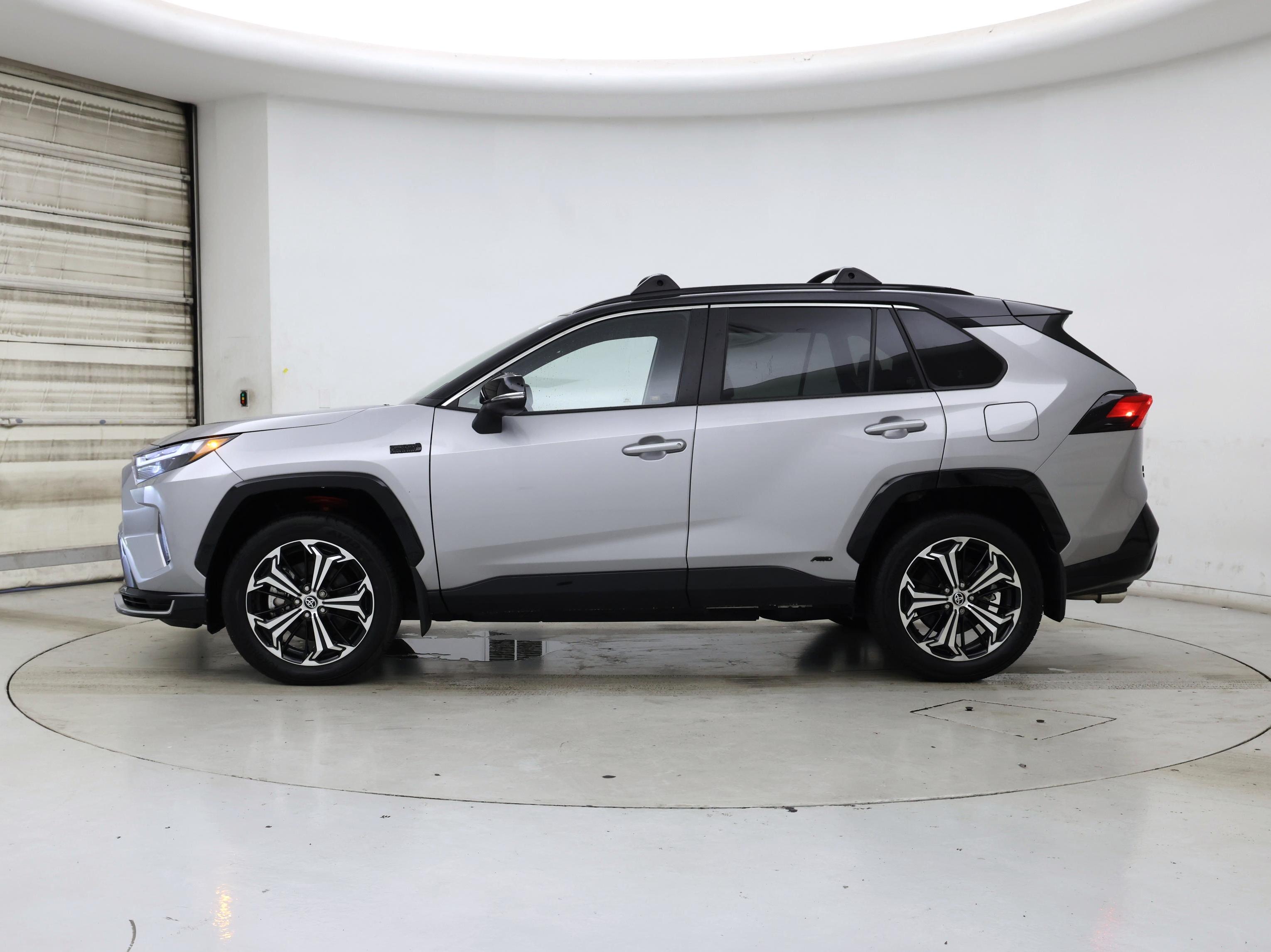 Thumbnail: 2024 Toyota RAV4 - 3