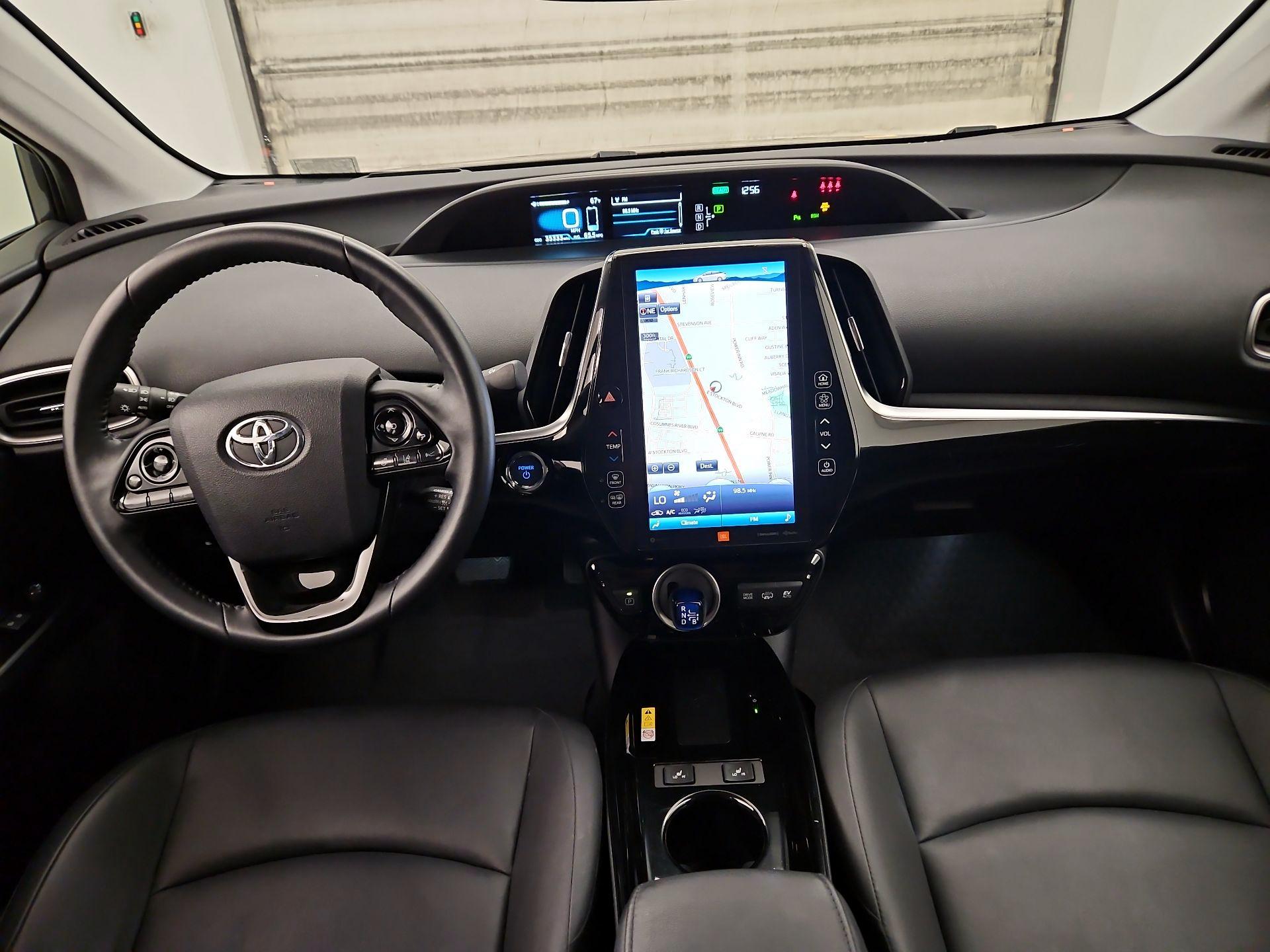 Thumbnail: 2021 Toyota Prius Prime - 9