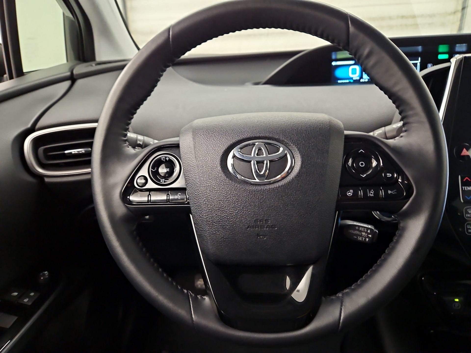 Thumbnail: 2021 Toyota Prius Prime - 10