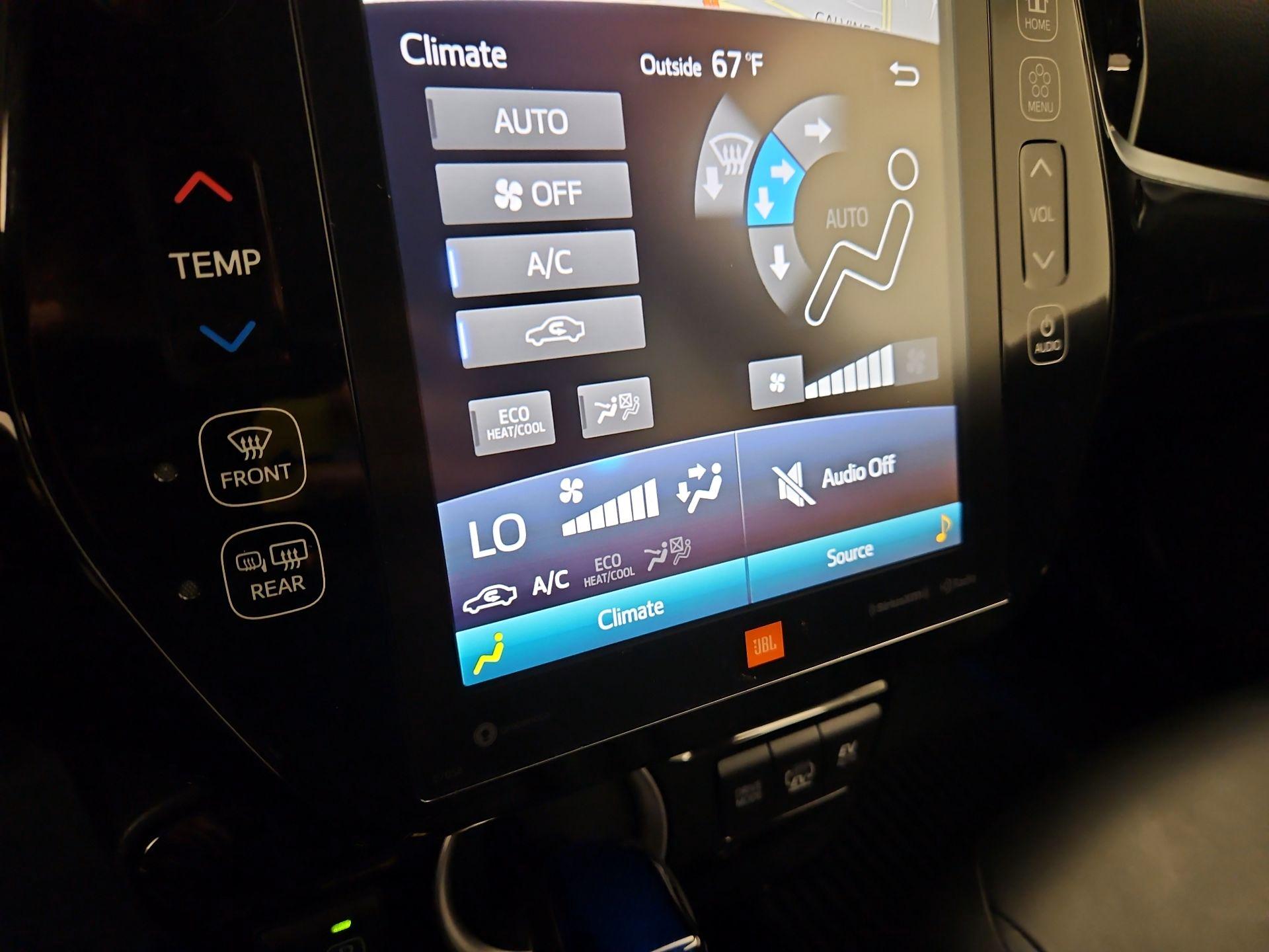 Thumbnail: 2021 Toyota Prius Prime - 17