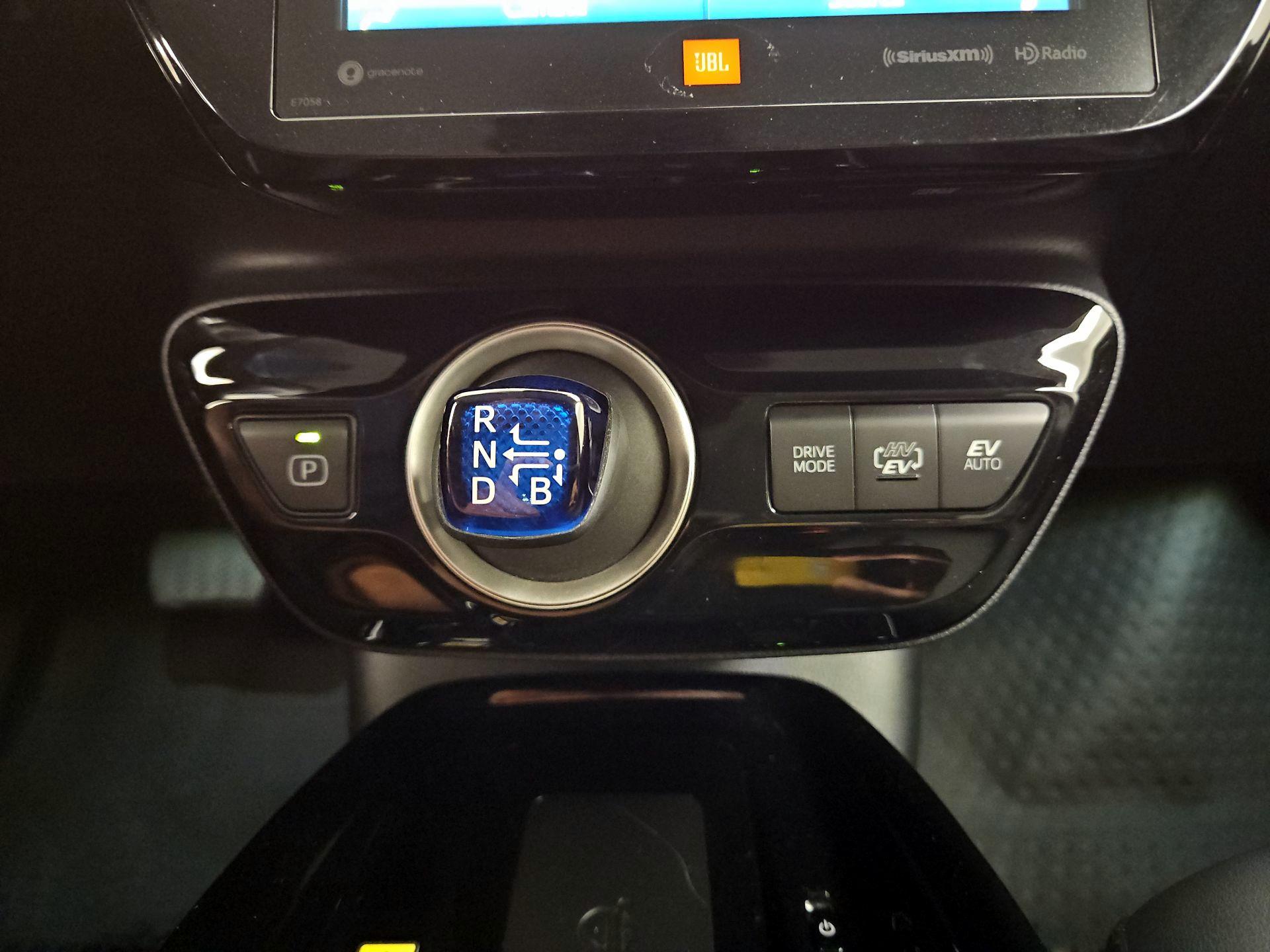 Thumbnail: 2021 Toyota Prius Prime - 18