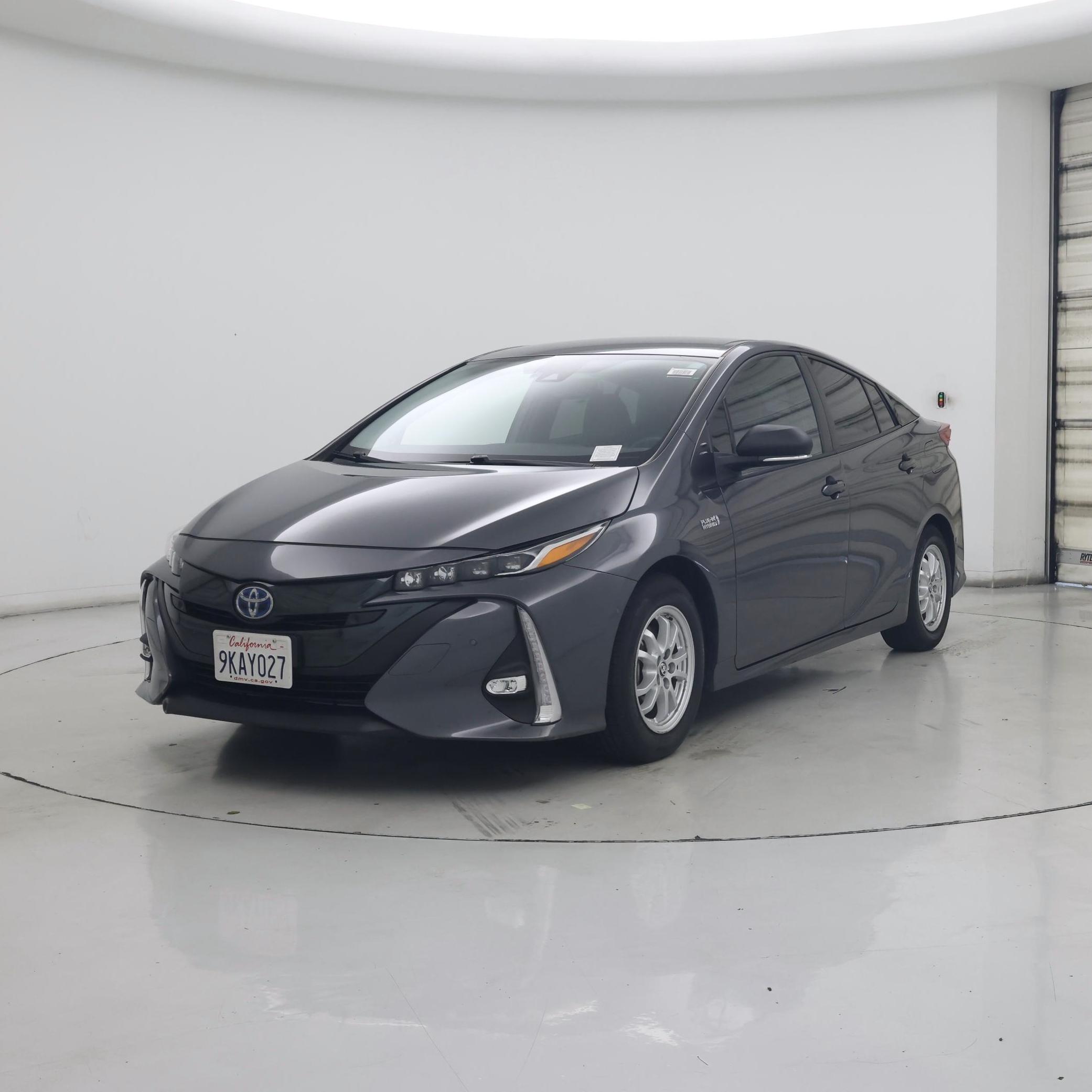 Thumbnail: 2021 Toyota Prius Prime - 4