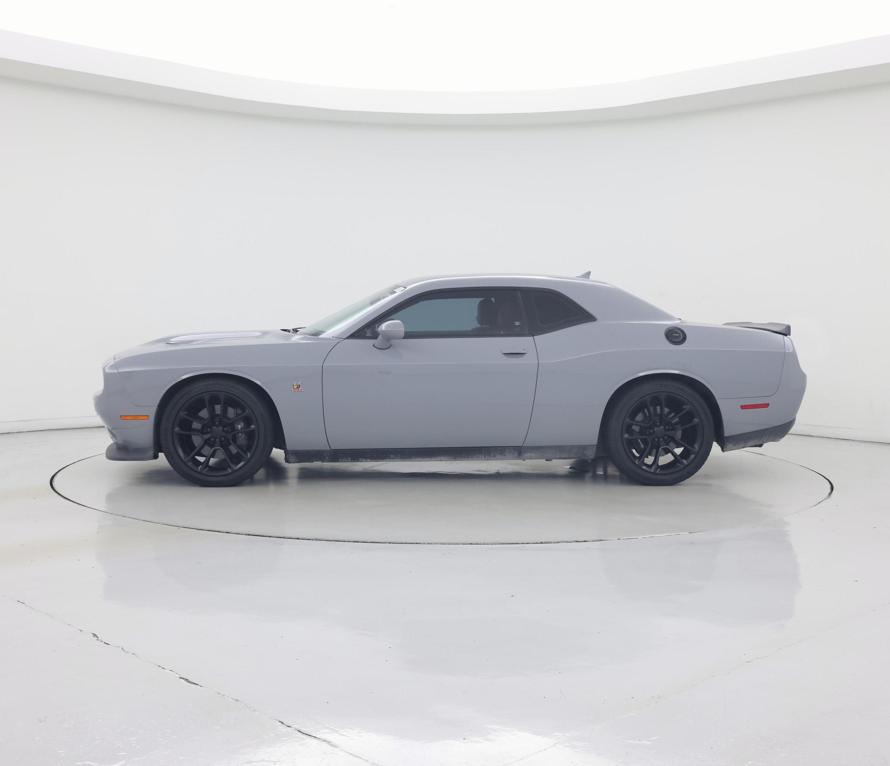 Thumbnail: 2021 Dodge Challenger - 3