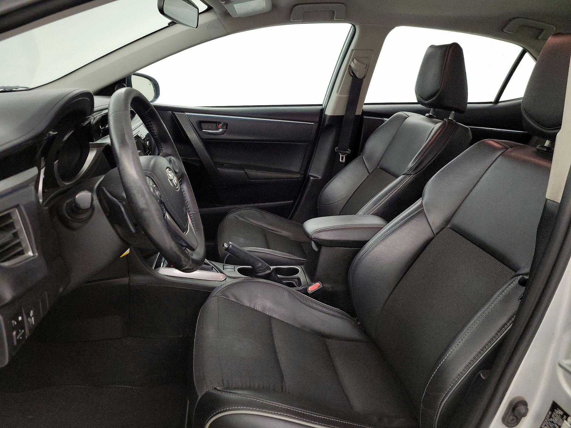 Thumbnail: 2015 Toyota Corolla - 11