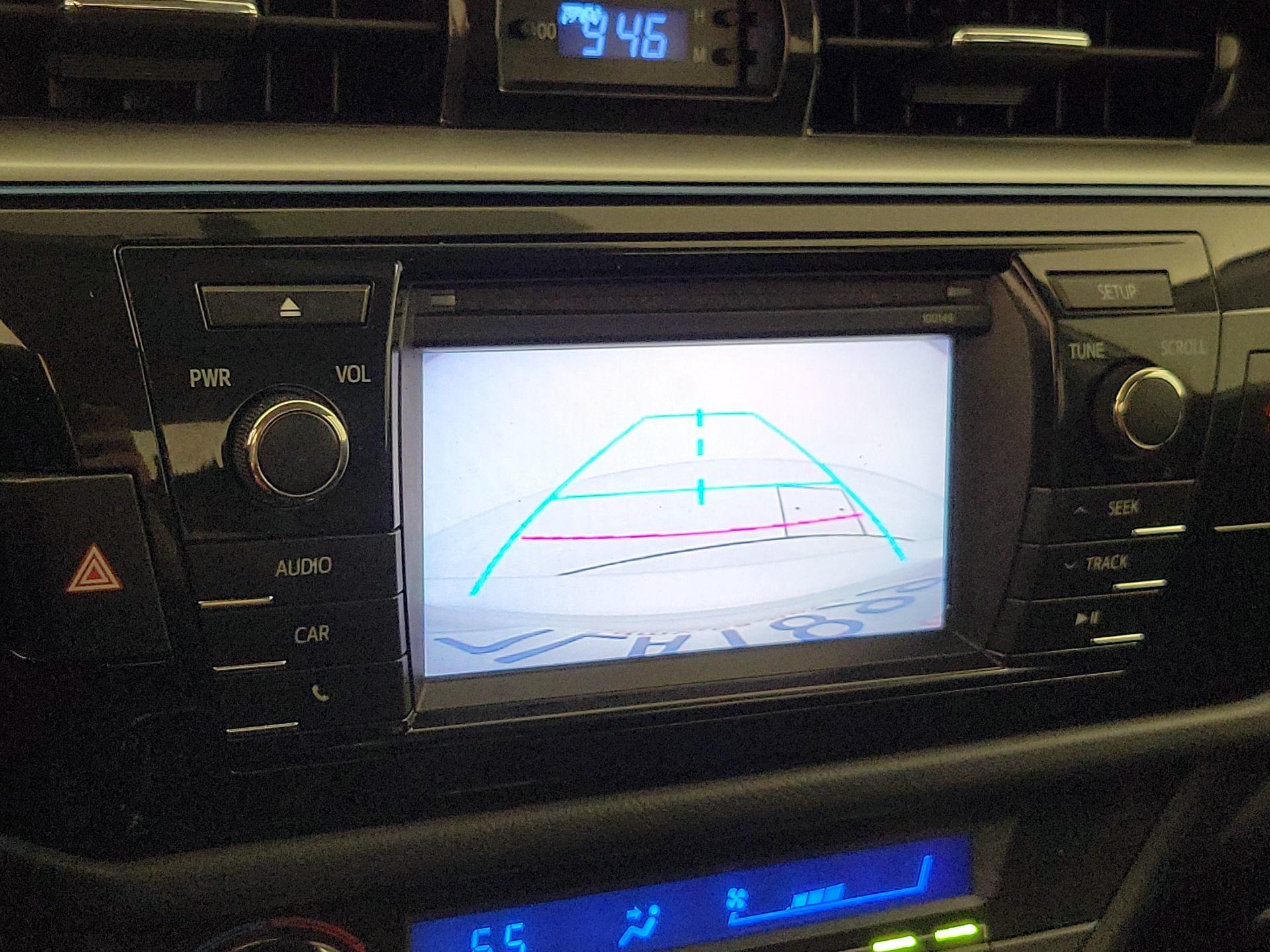 Thumbnail: 2015 Toyota Corolla - 14