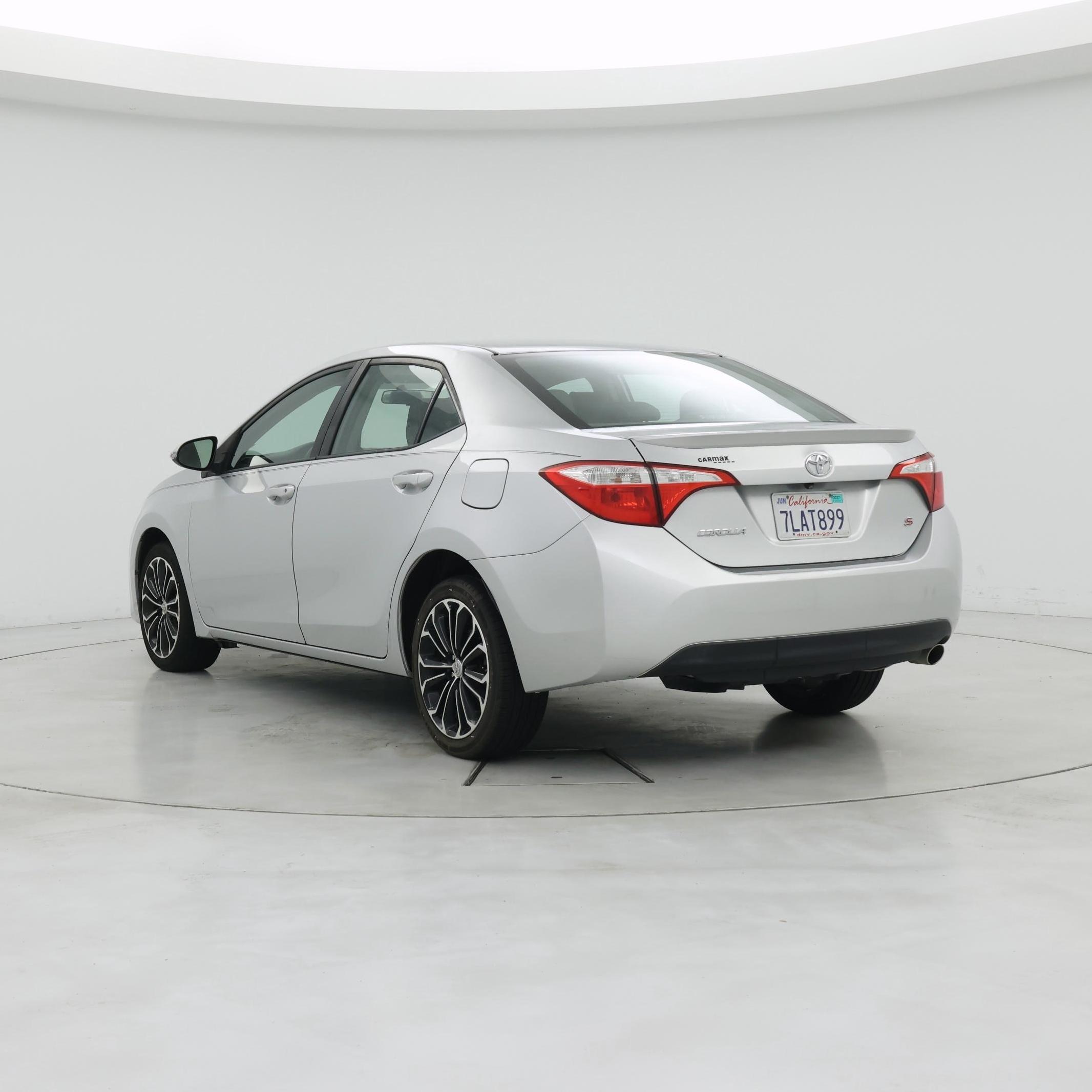 Thumbnail: 2015 Toyota Corolla - 2
