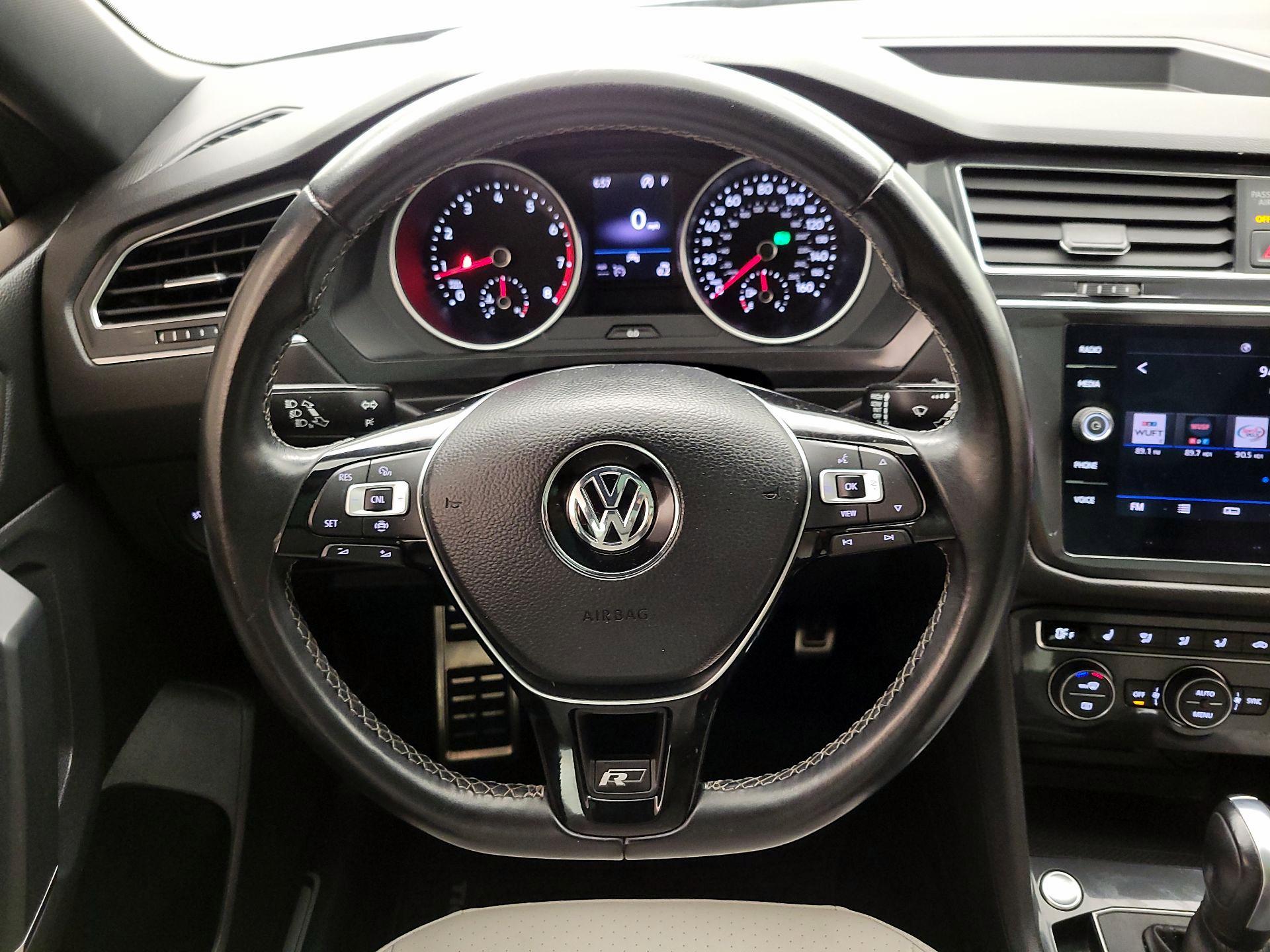 Thumbnail: 2020 Volkswagen Tiguan - 10