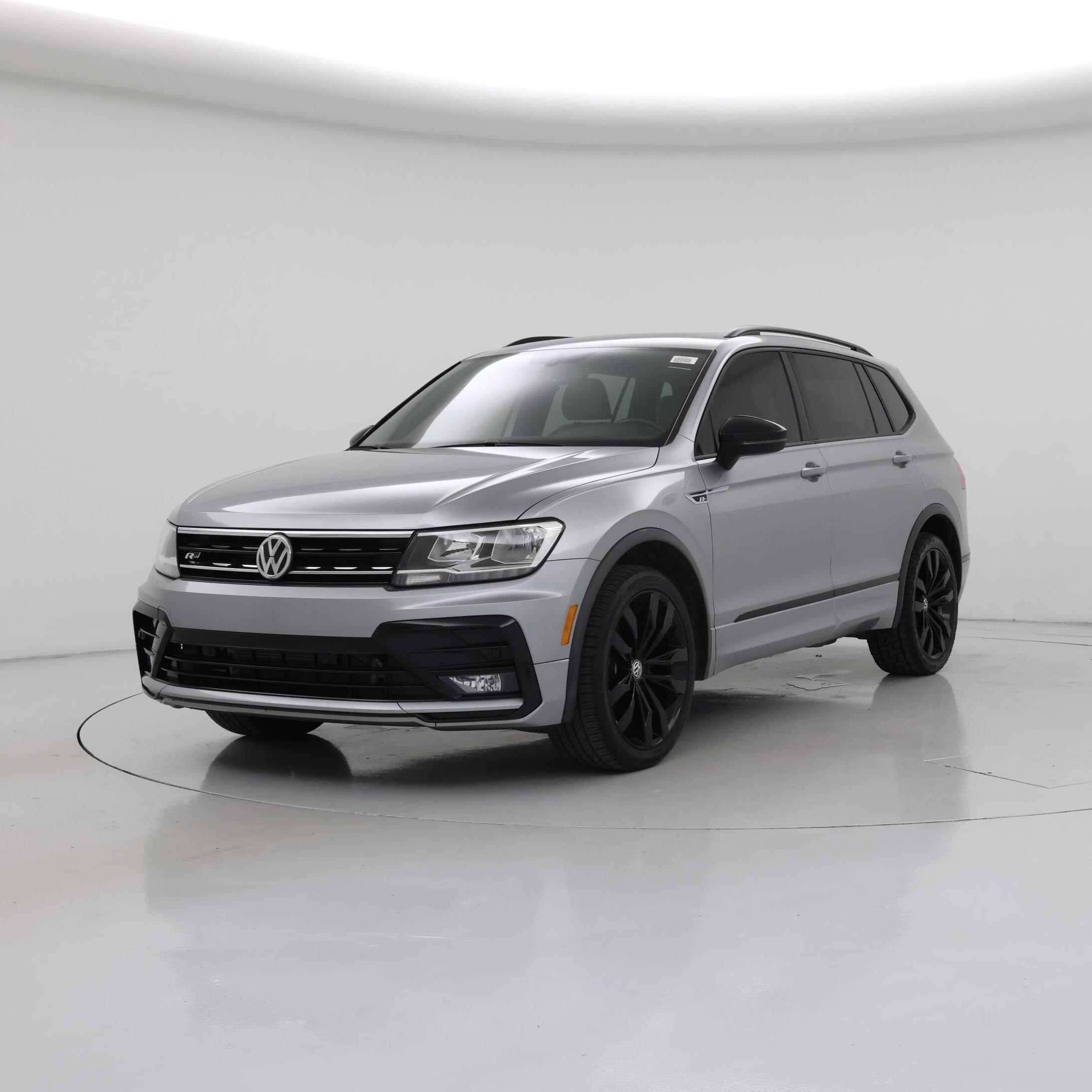 Thumbnail: 2020 Volkswagen Tiguan - 4