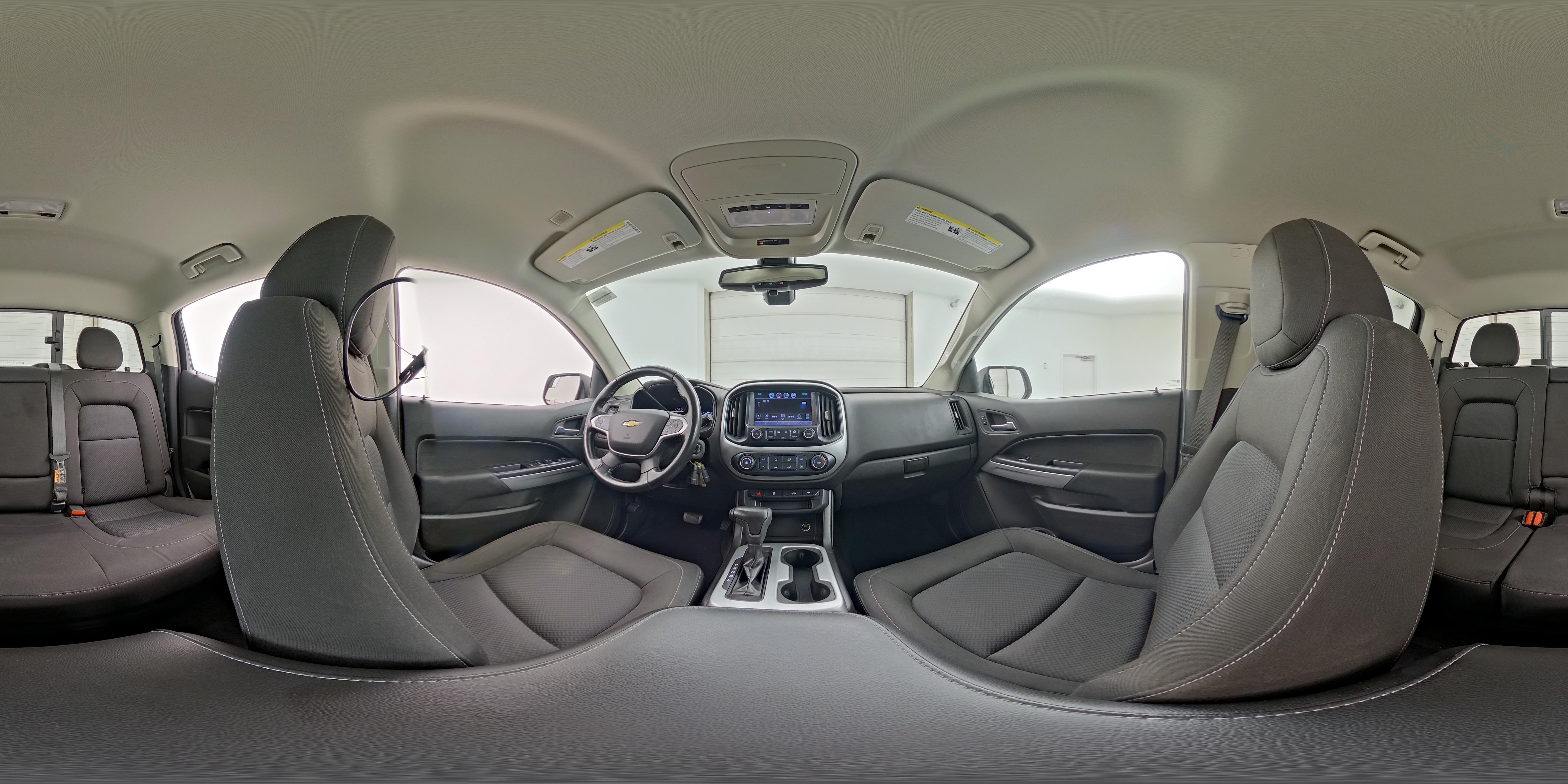 2017 Chevrolet Colorado LT - Photo 24