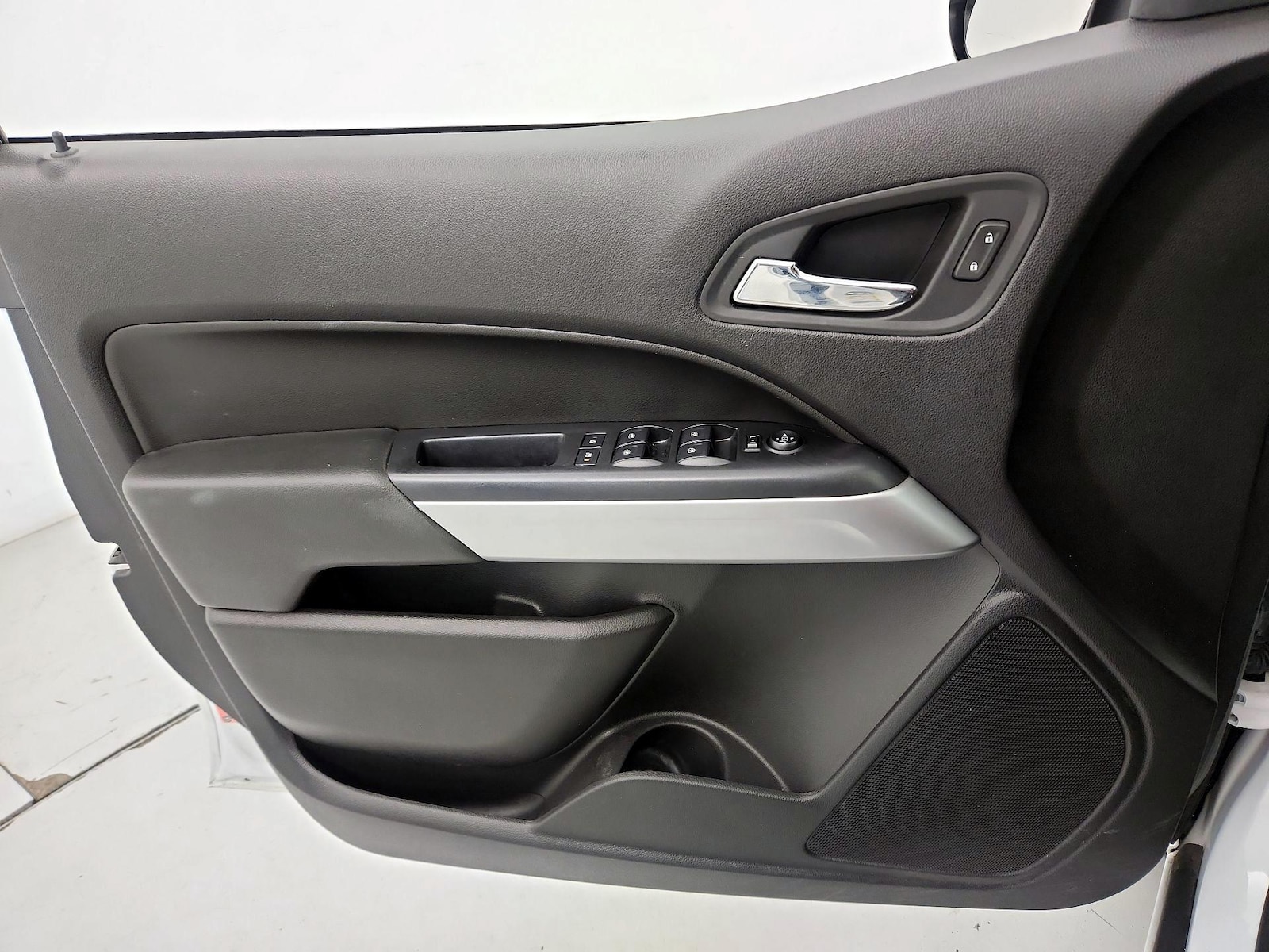 2017 Chevrolet Colorado LT - Photo 13