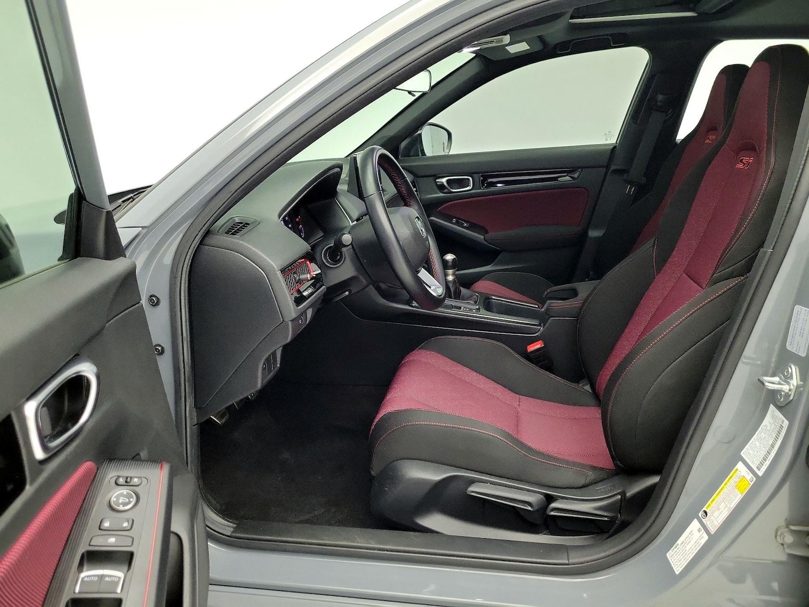 2025 Honda Civic Si - Photo 12