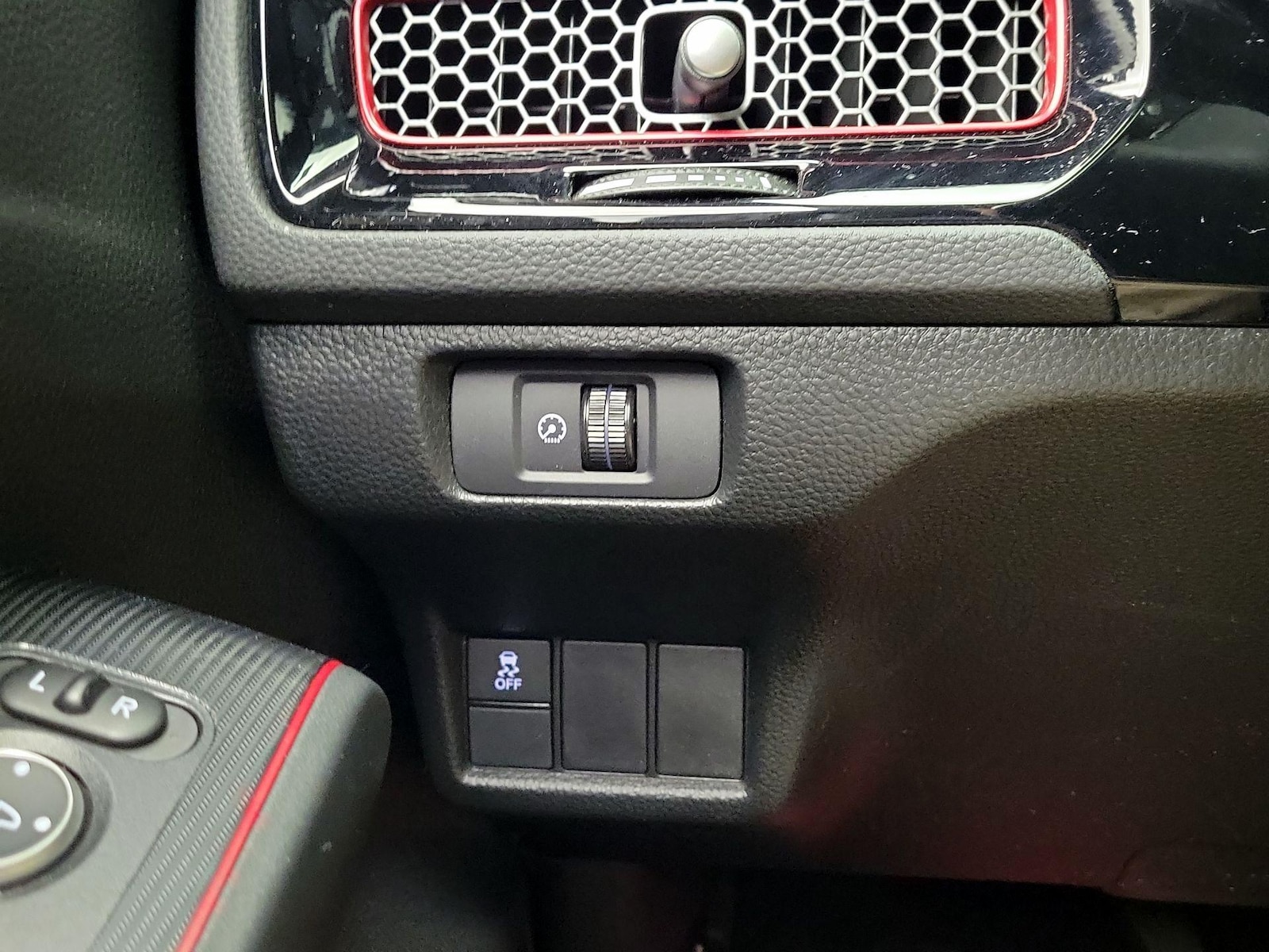 2025 Honda Civic Si - Photo 14