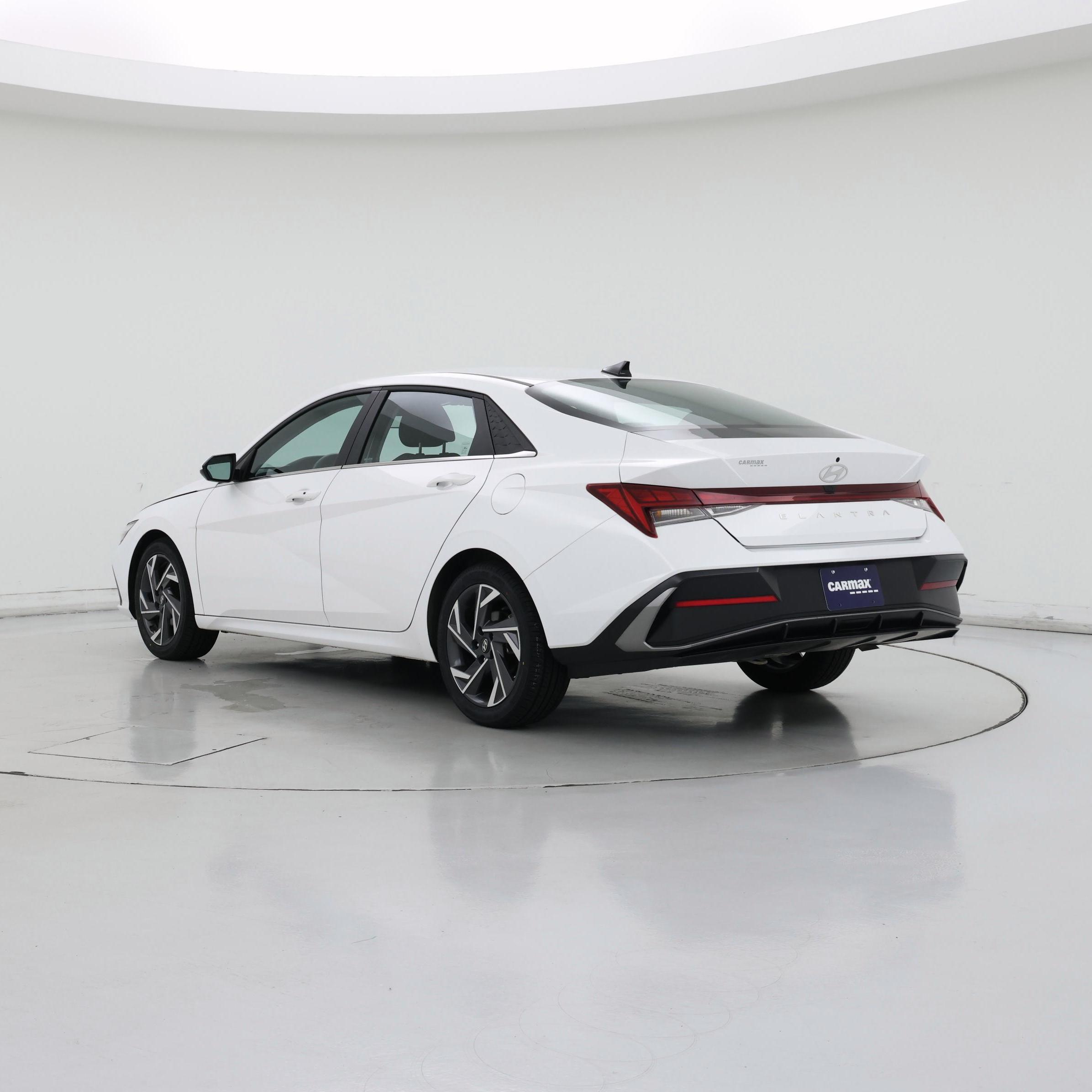 Thumbnail: 2025 Hyundai Elantra - 2