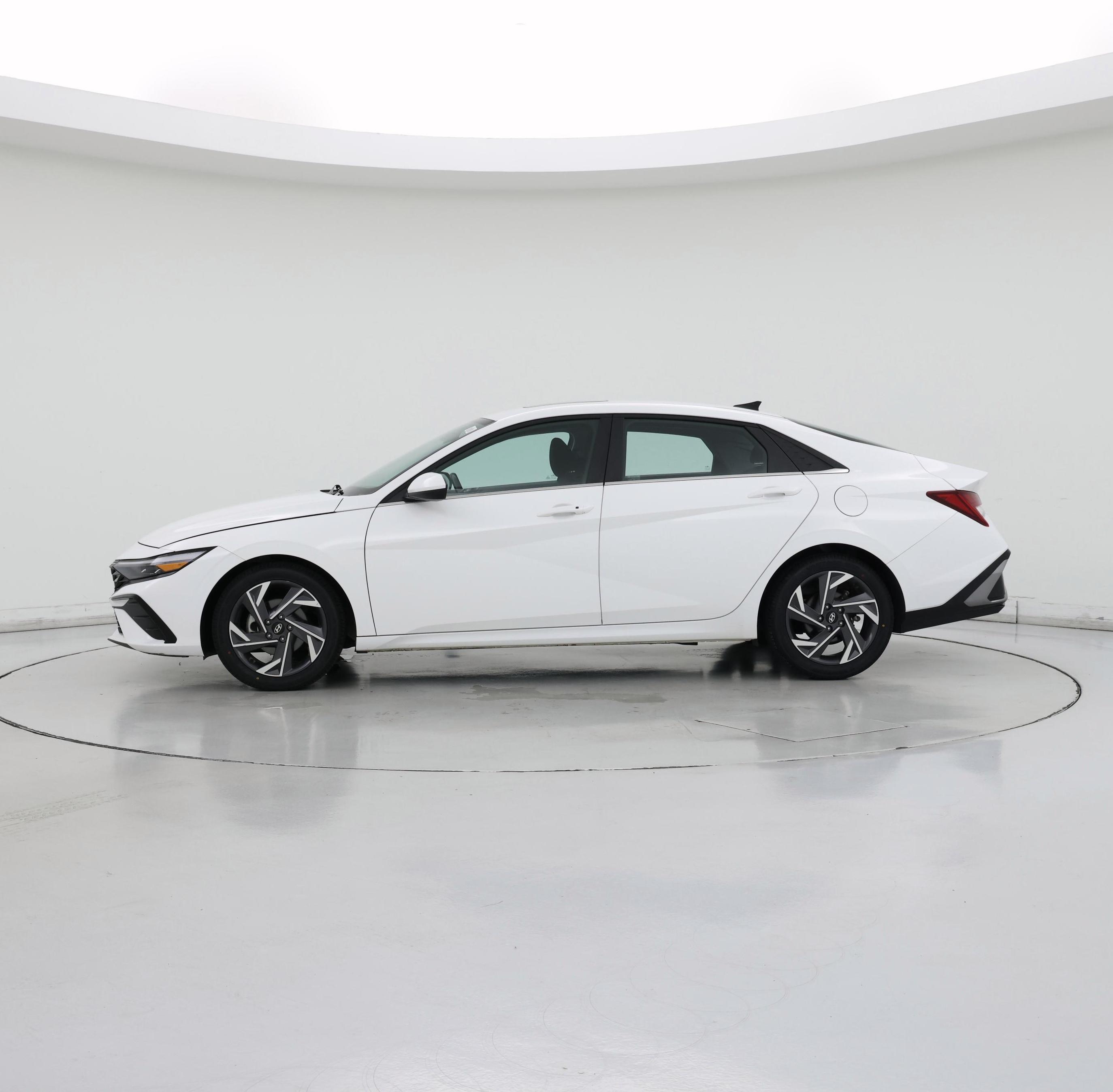 Thumbnail: 2025 Hyundai Elantra - 3